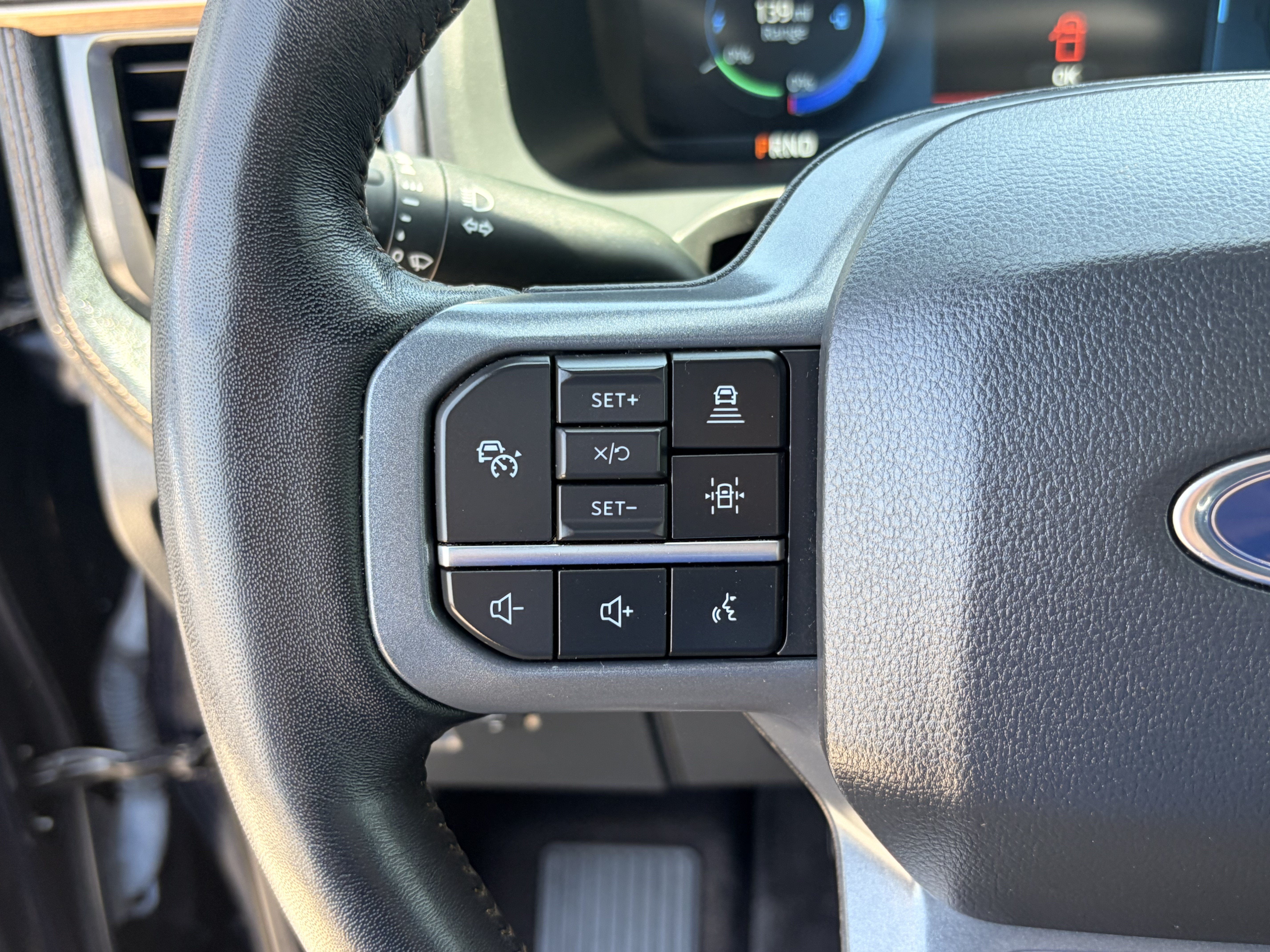 2023 Ford F-150 Lightning Lariat