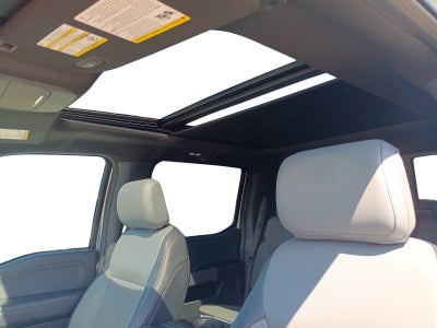 2023 Ford F-150 Lightning Lariat
