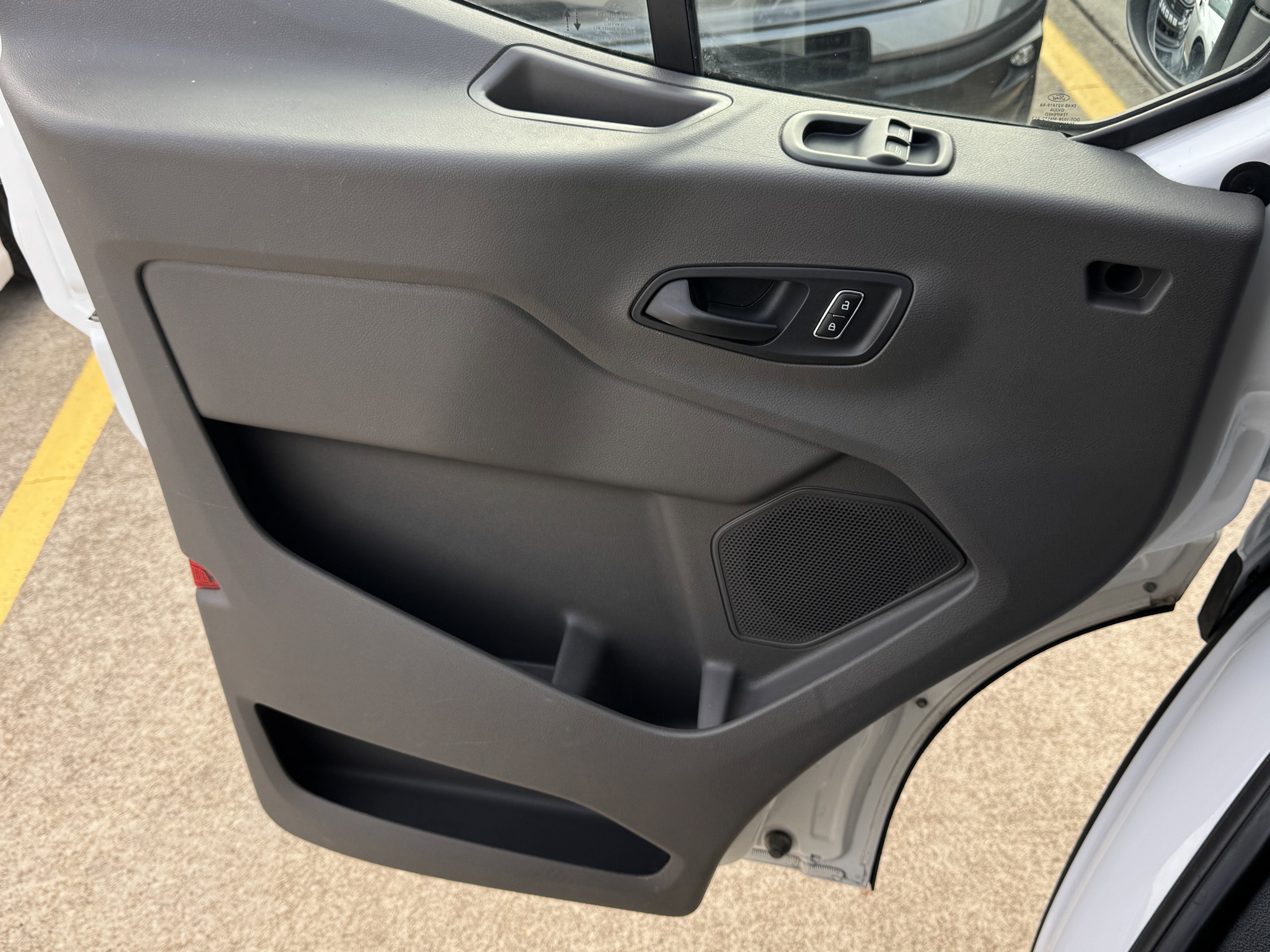 2022 Ford Transit-150 T150 LOW 8670