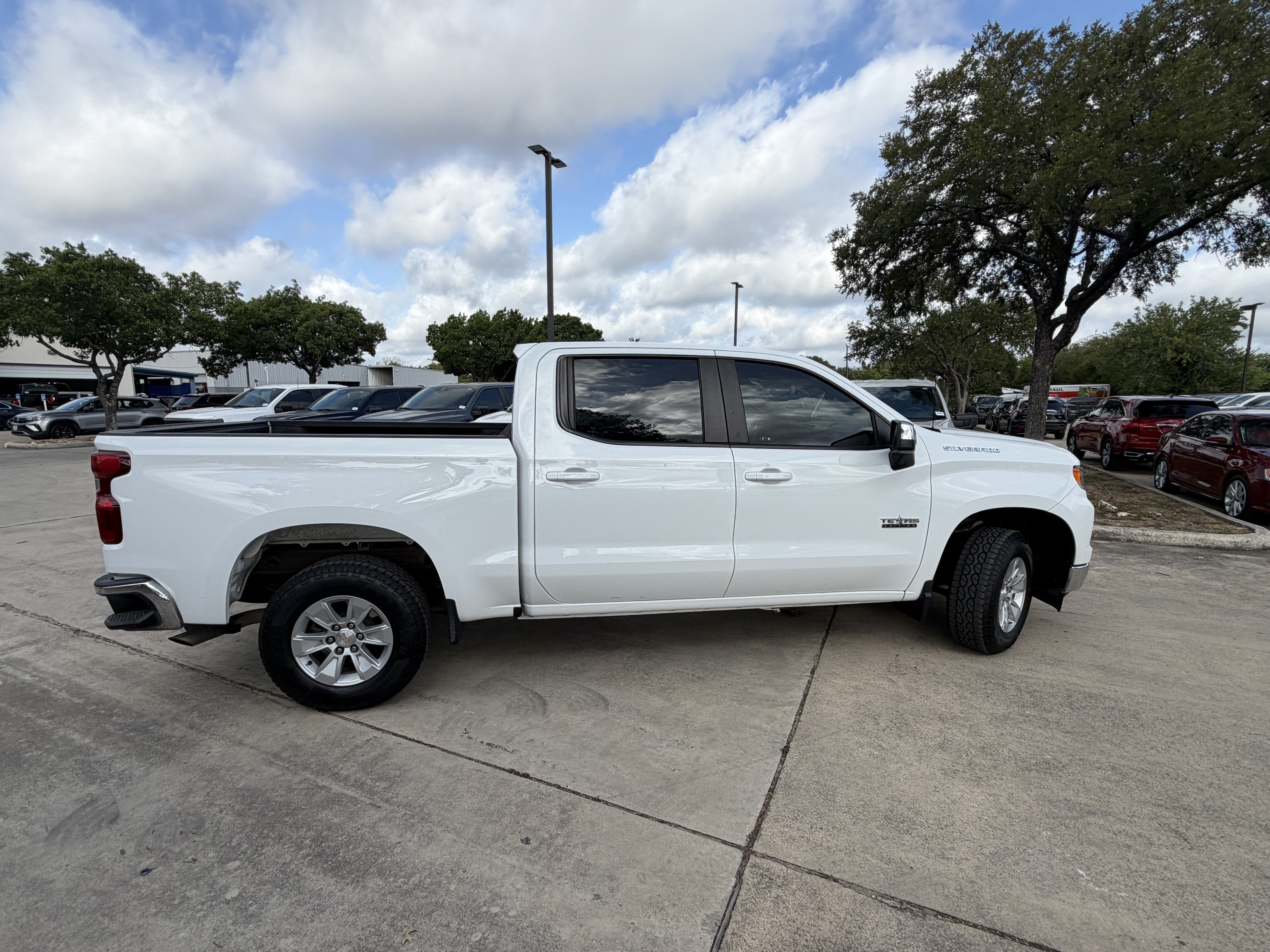 2024 Chevrolet Silverado 1500 LT