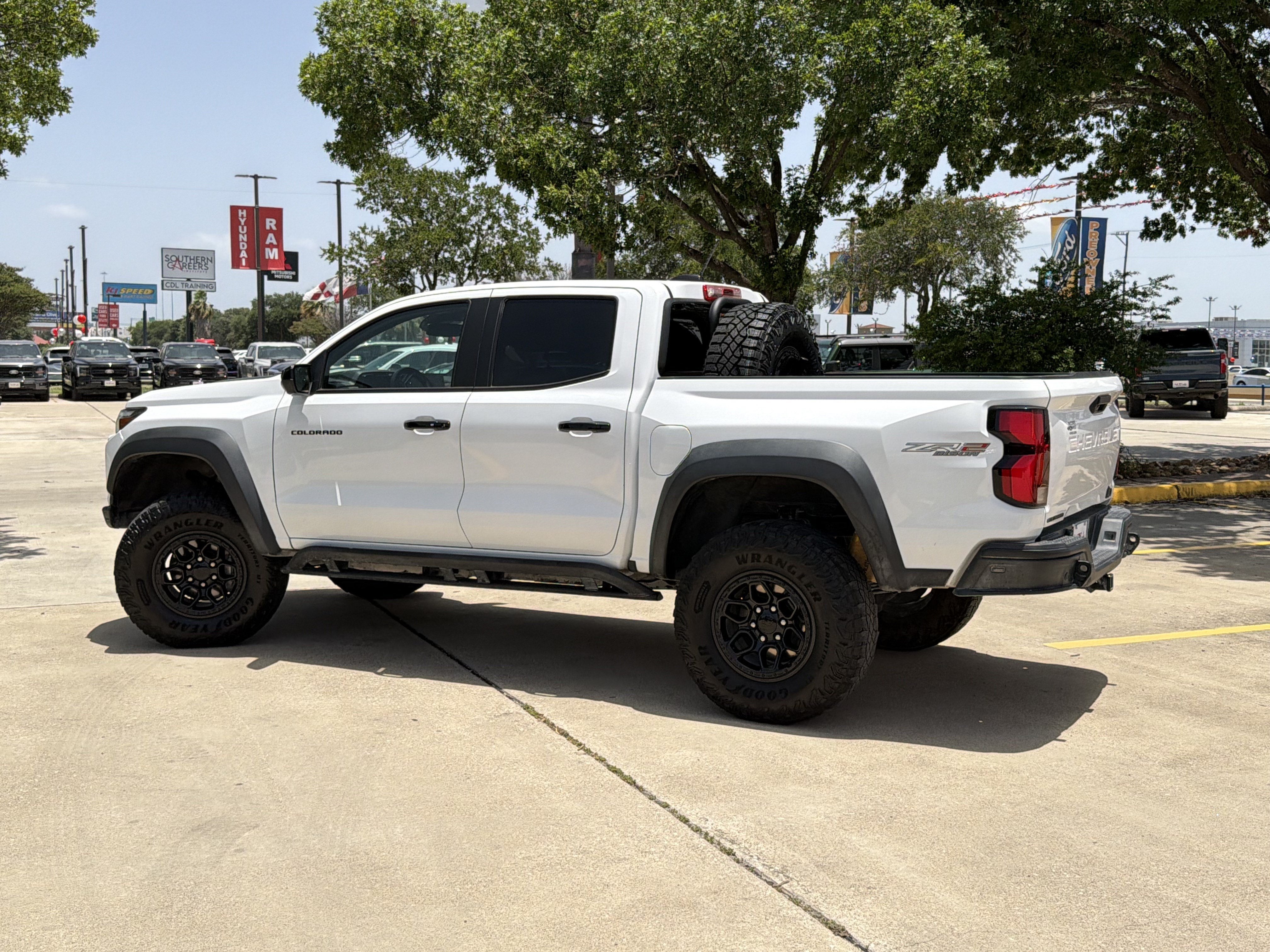2025 Chevrolet Colorado ZR2