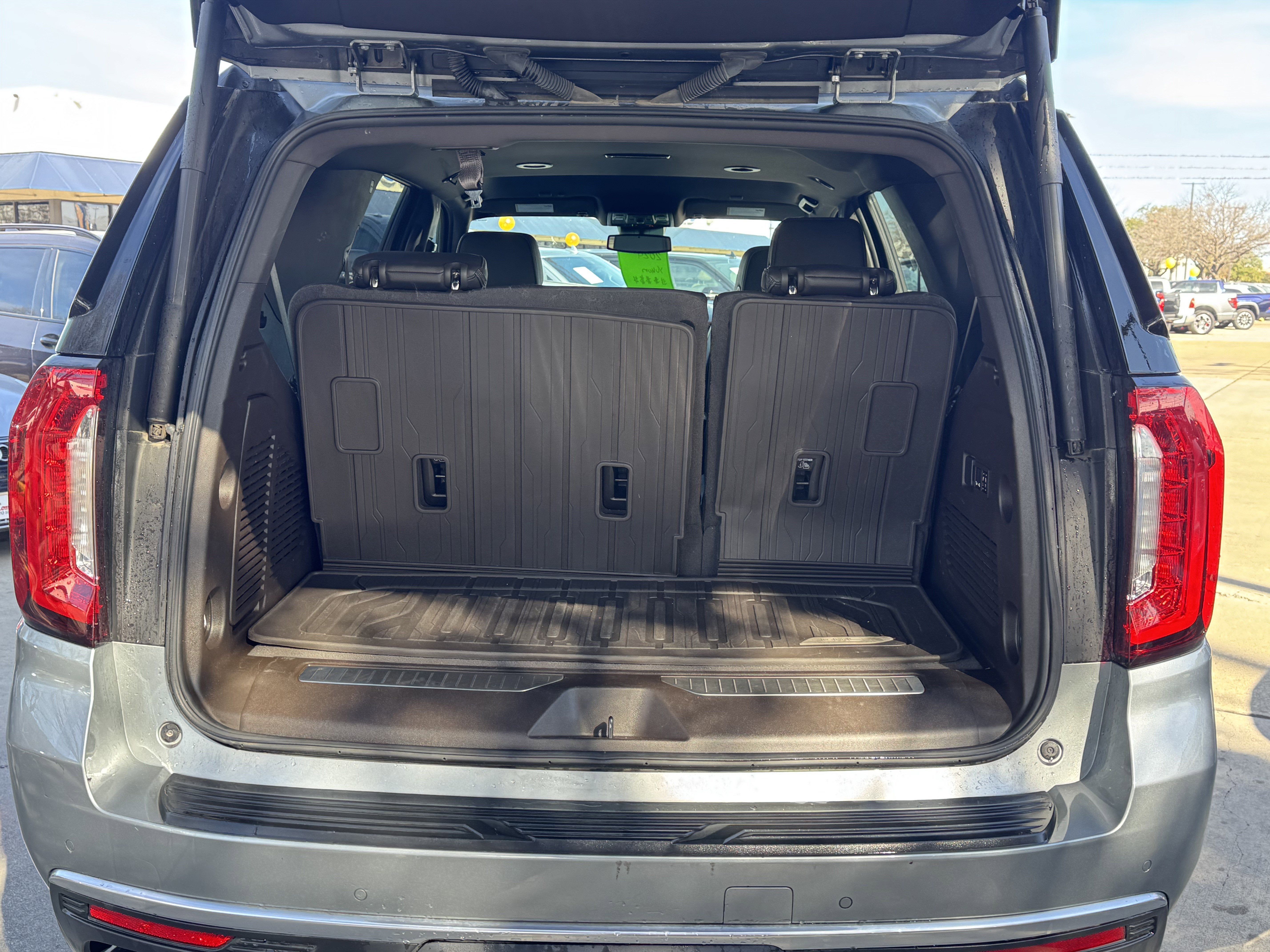 2024 GMC Yukon Denali