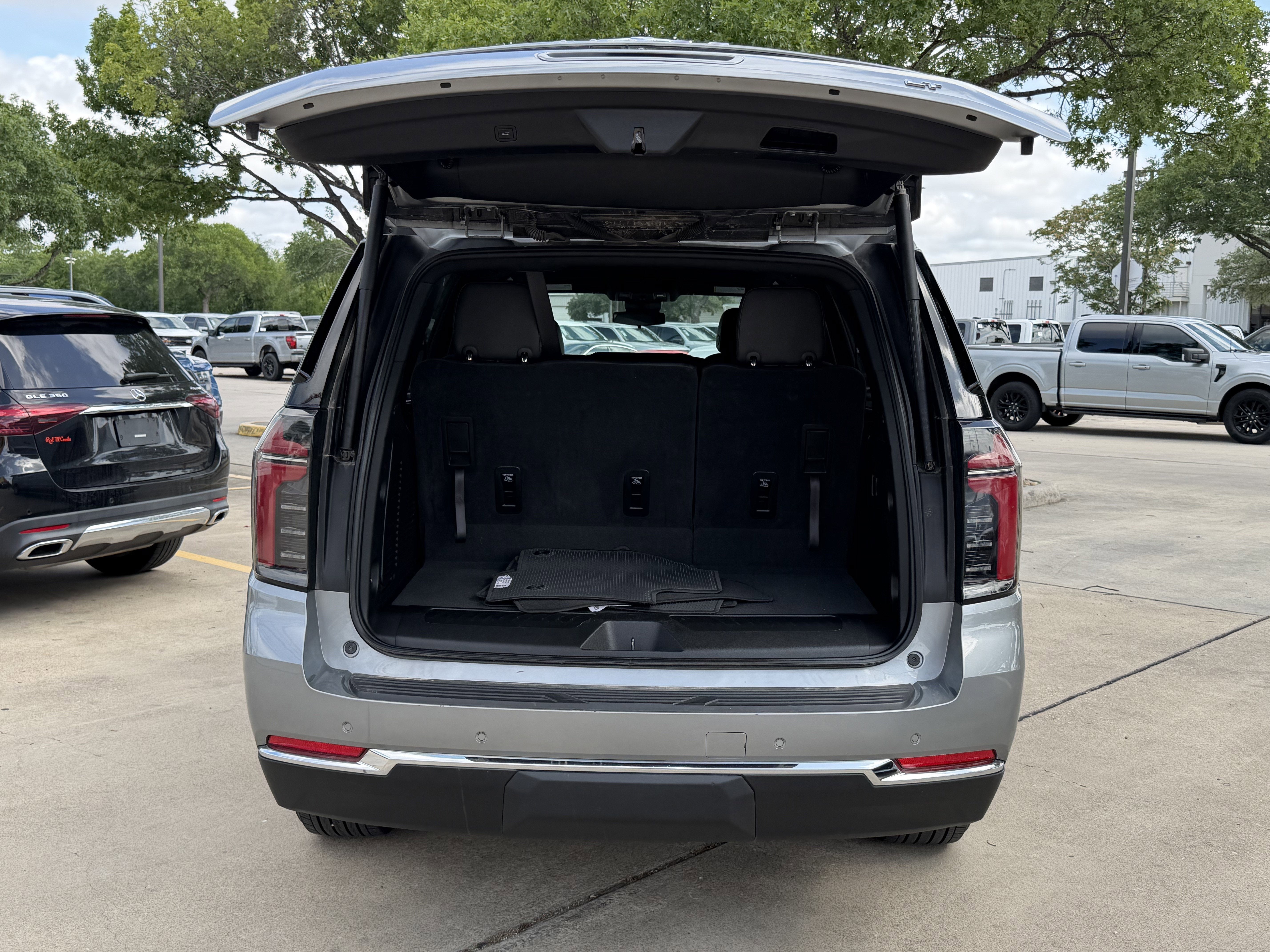 2025 Chevrolet Tahoe LT
