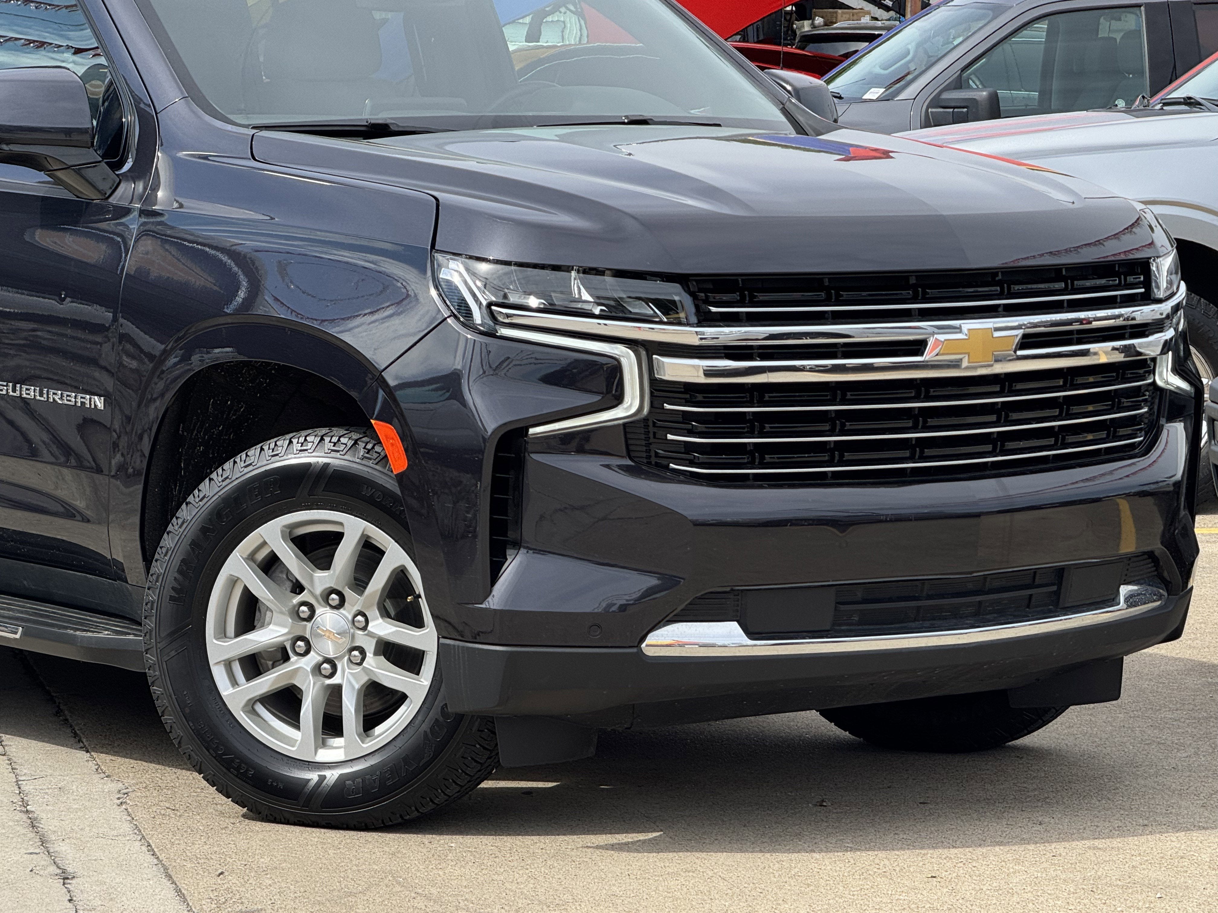2024 Chevrolet Suburban LT
