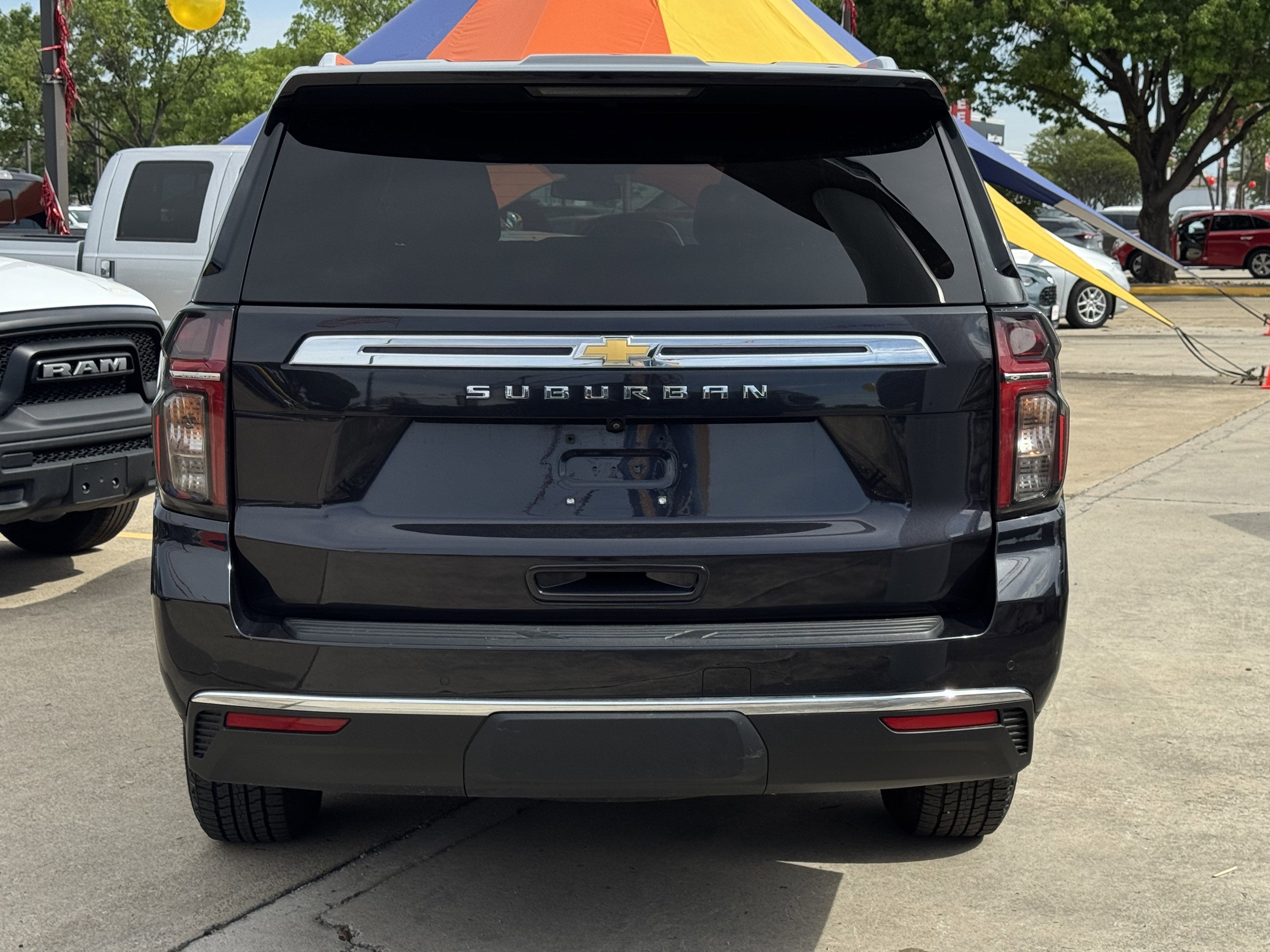 2024 Chevrolet Suburban LT