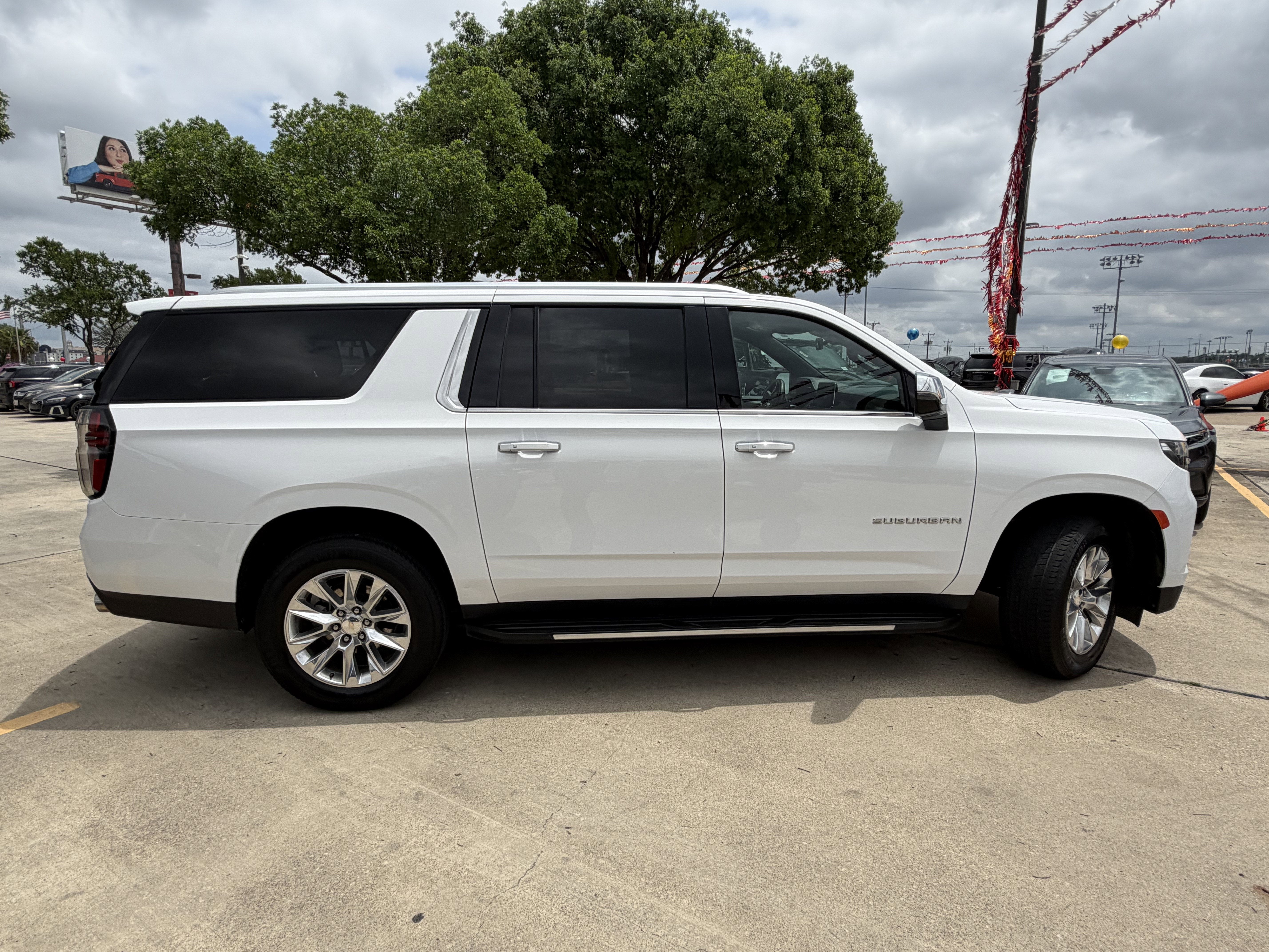 2023 Chevrolet Suburban Premier