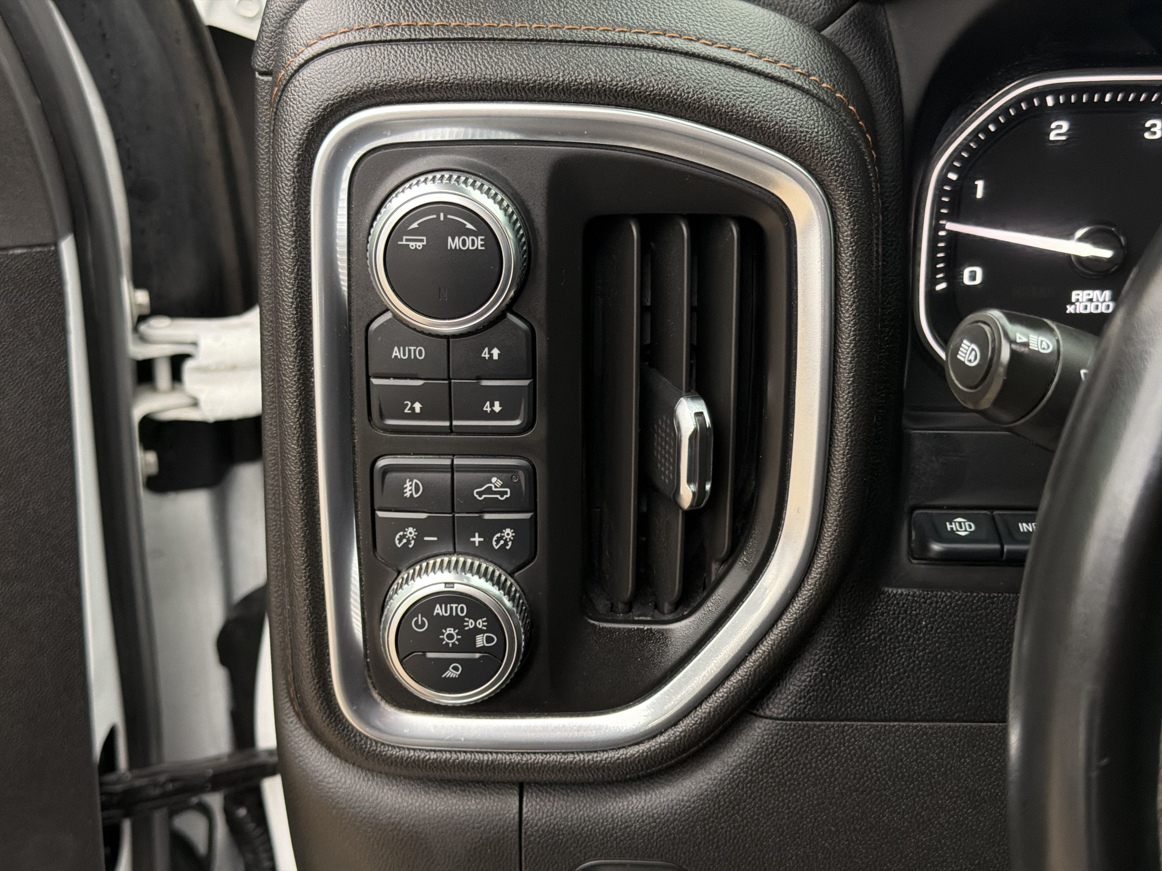 2023 GMC Sierra 2500HD AT4