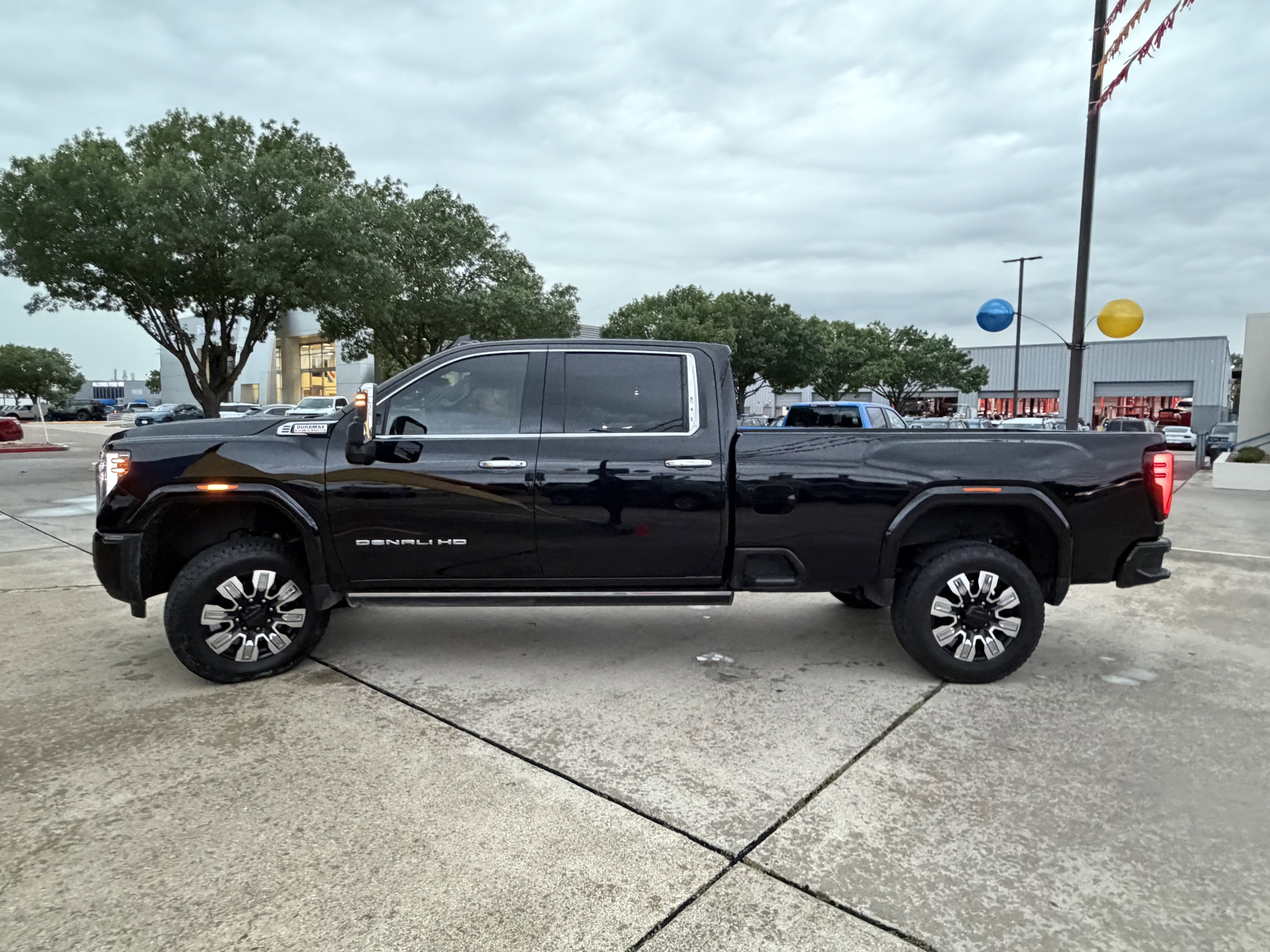 2025 GMC Sierra 3500HD Denali