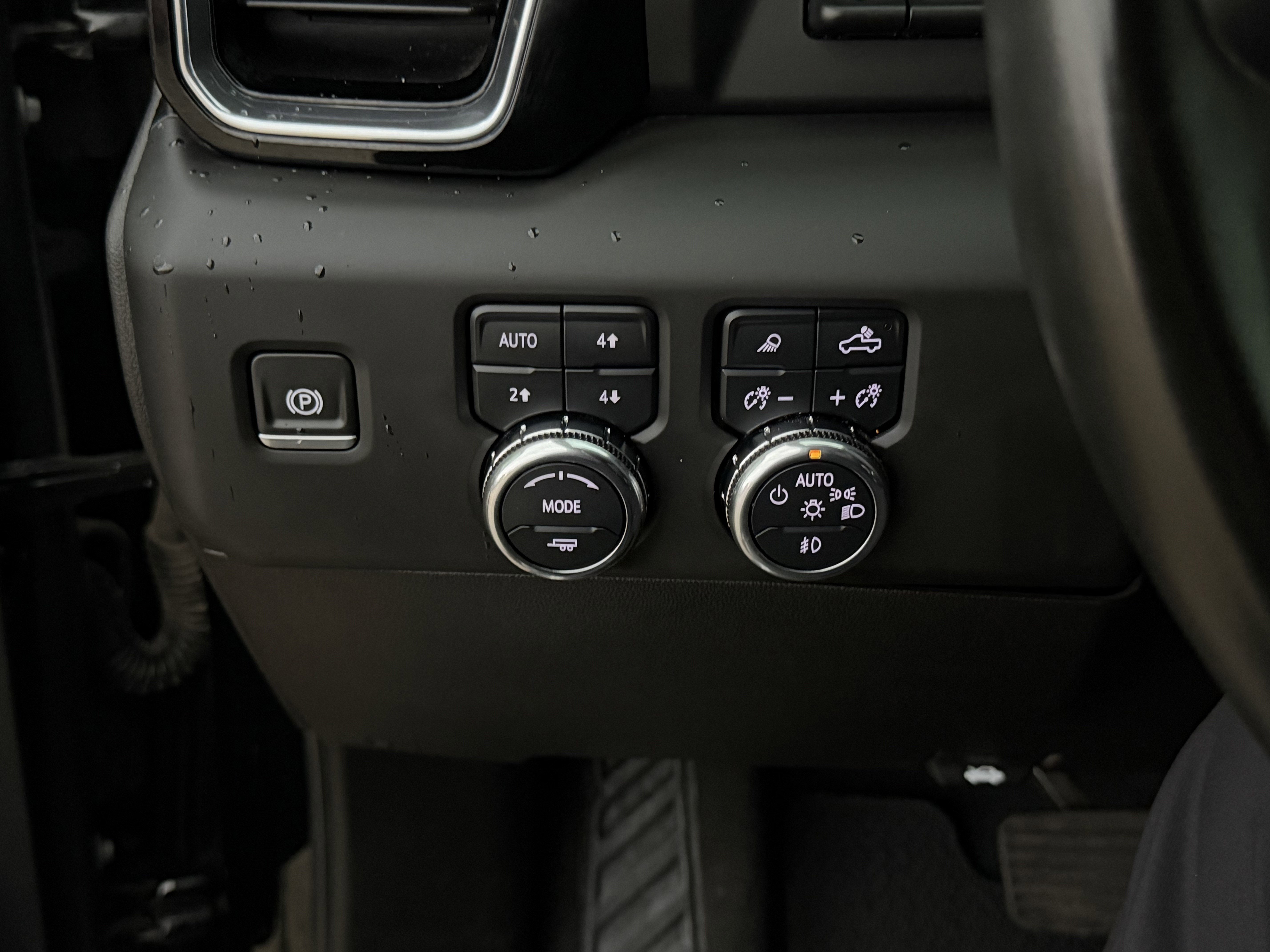 2025 GMC Sierra 3500HD Denali