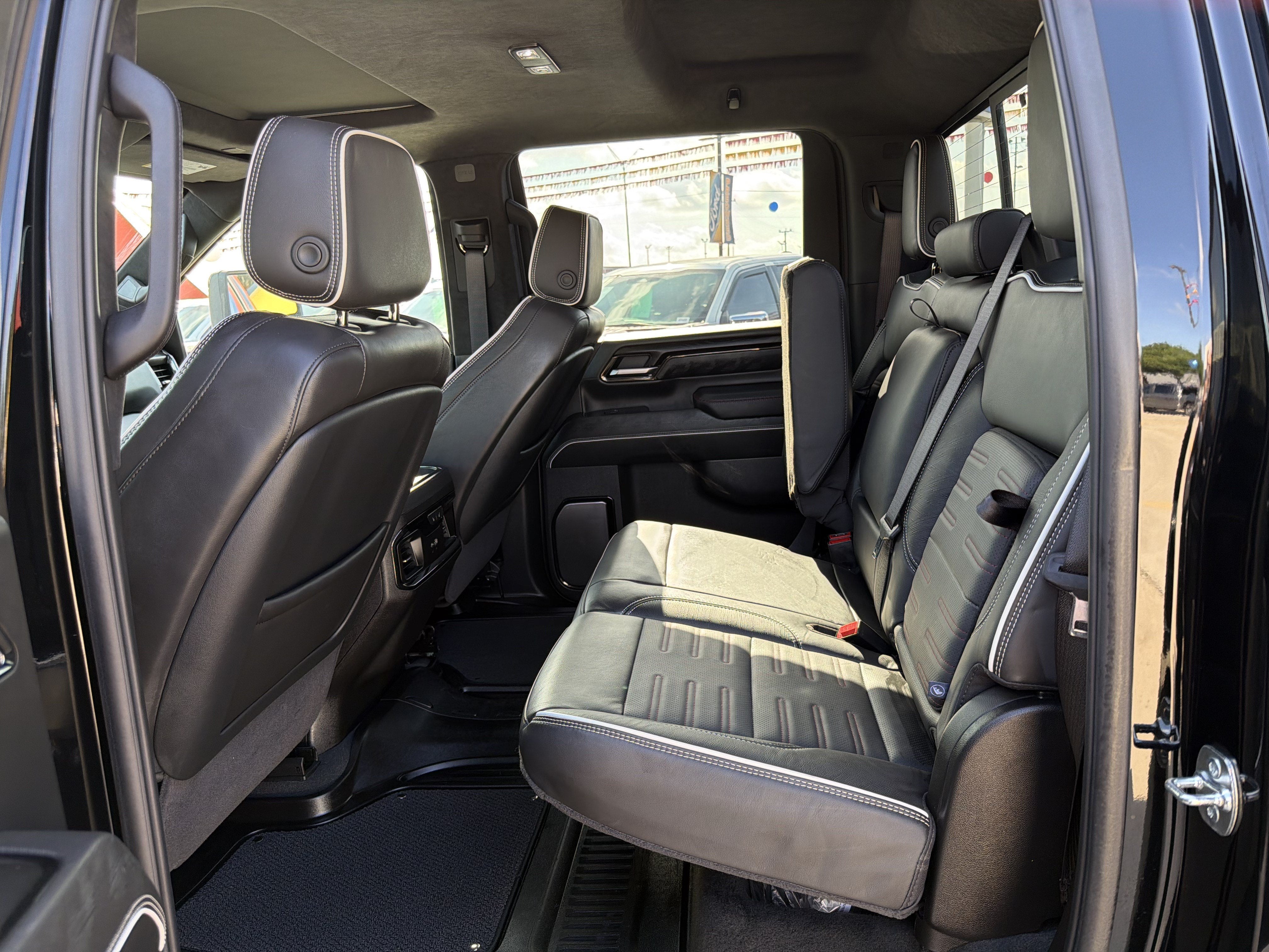 2025 GMC Sierra 2500HD AT4X