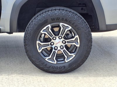 2023 GMC Canyon AT4