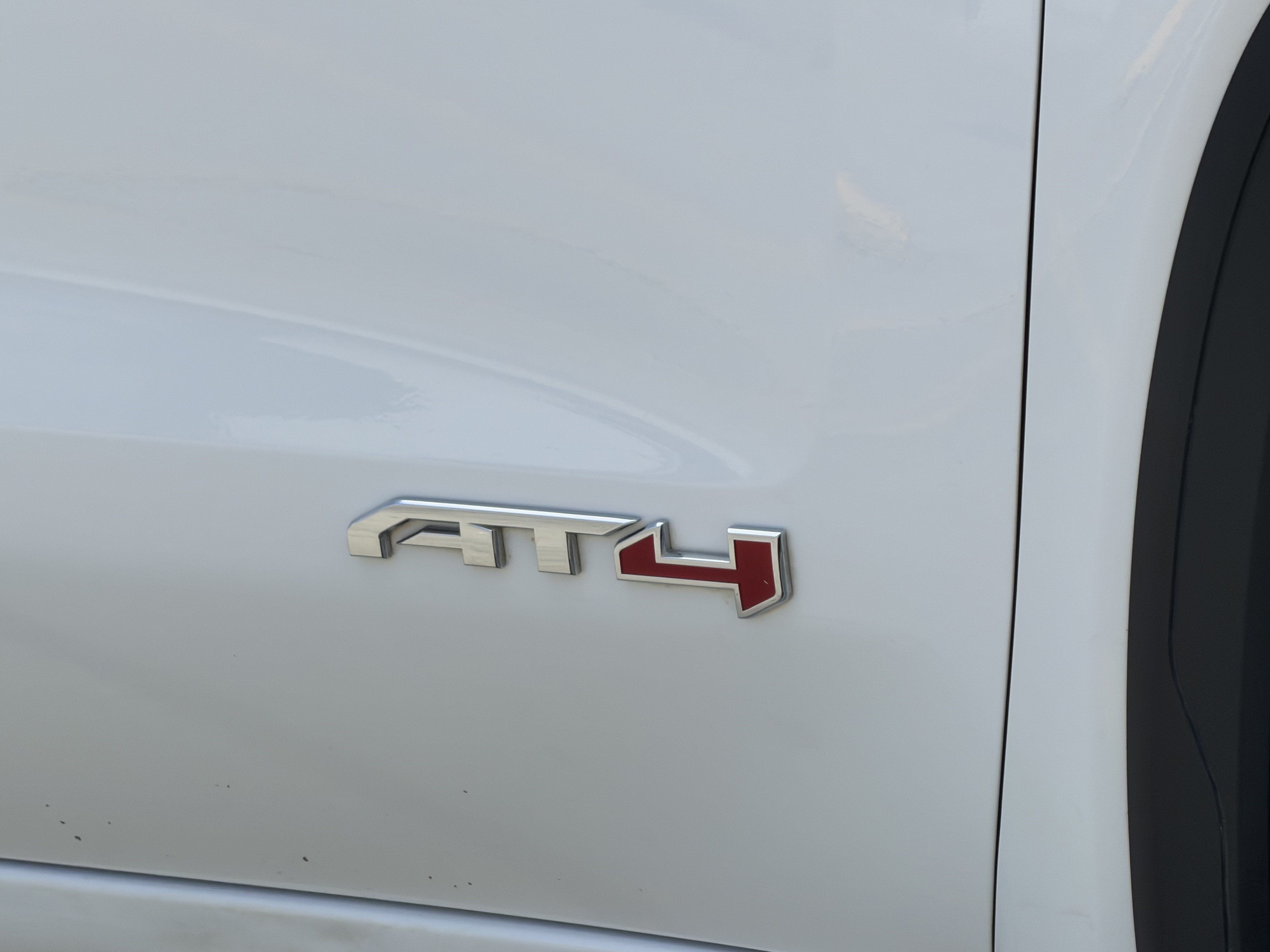 2025 GMC Sierra 1500 AT4