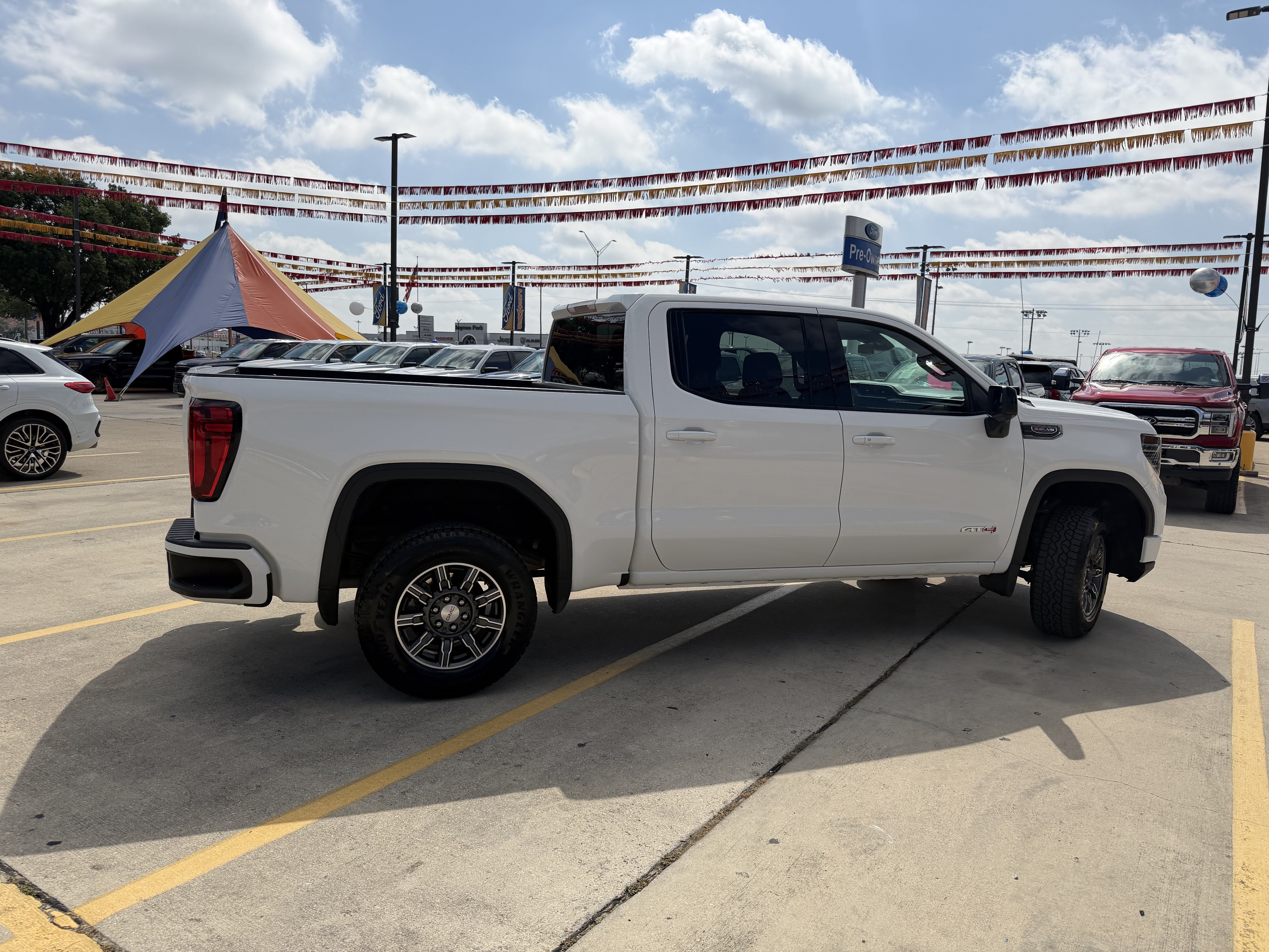 2025 GMC Sierra 1500 AT4