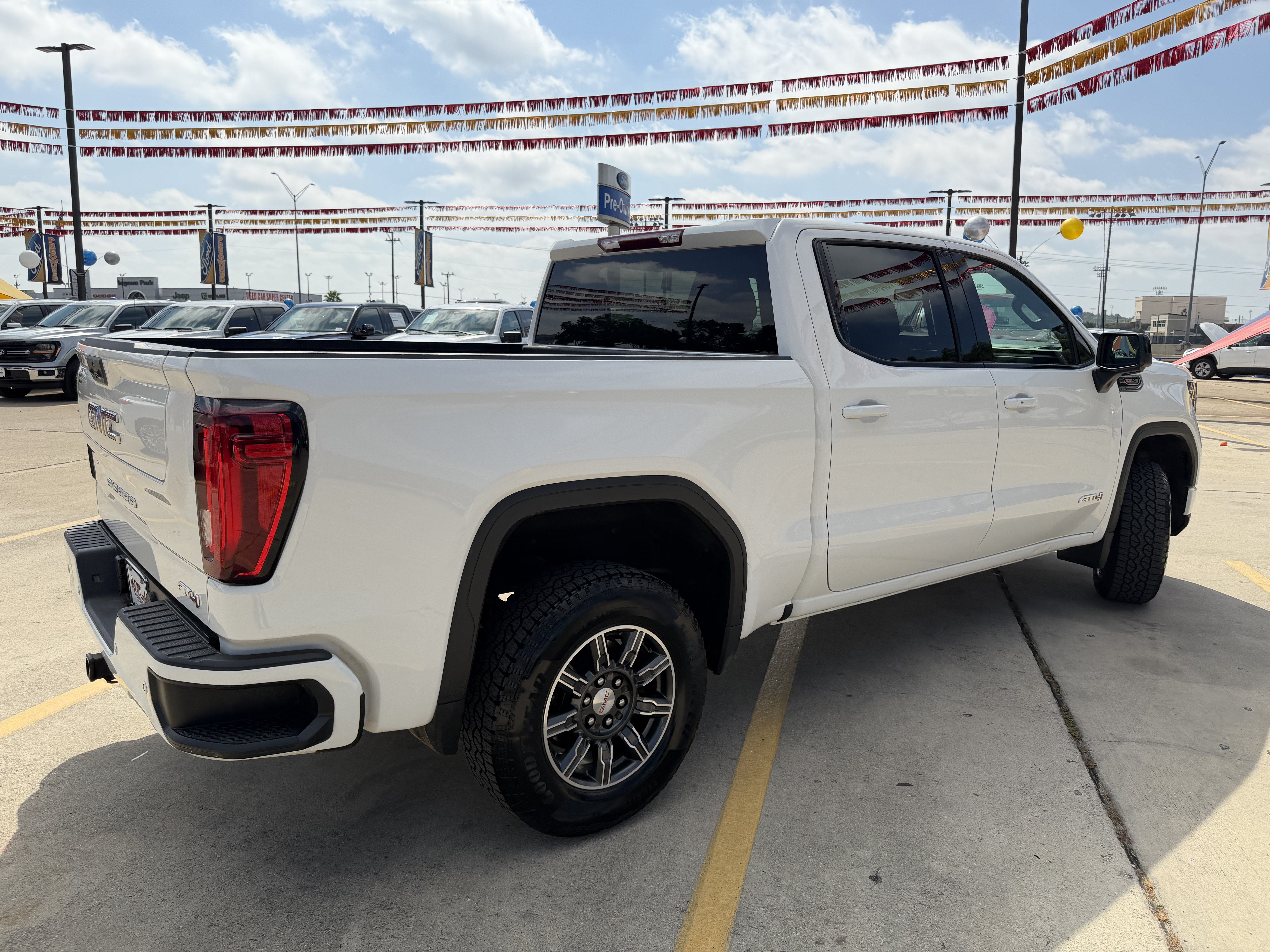 2025 GMC Sierra 1500 AT4