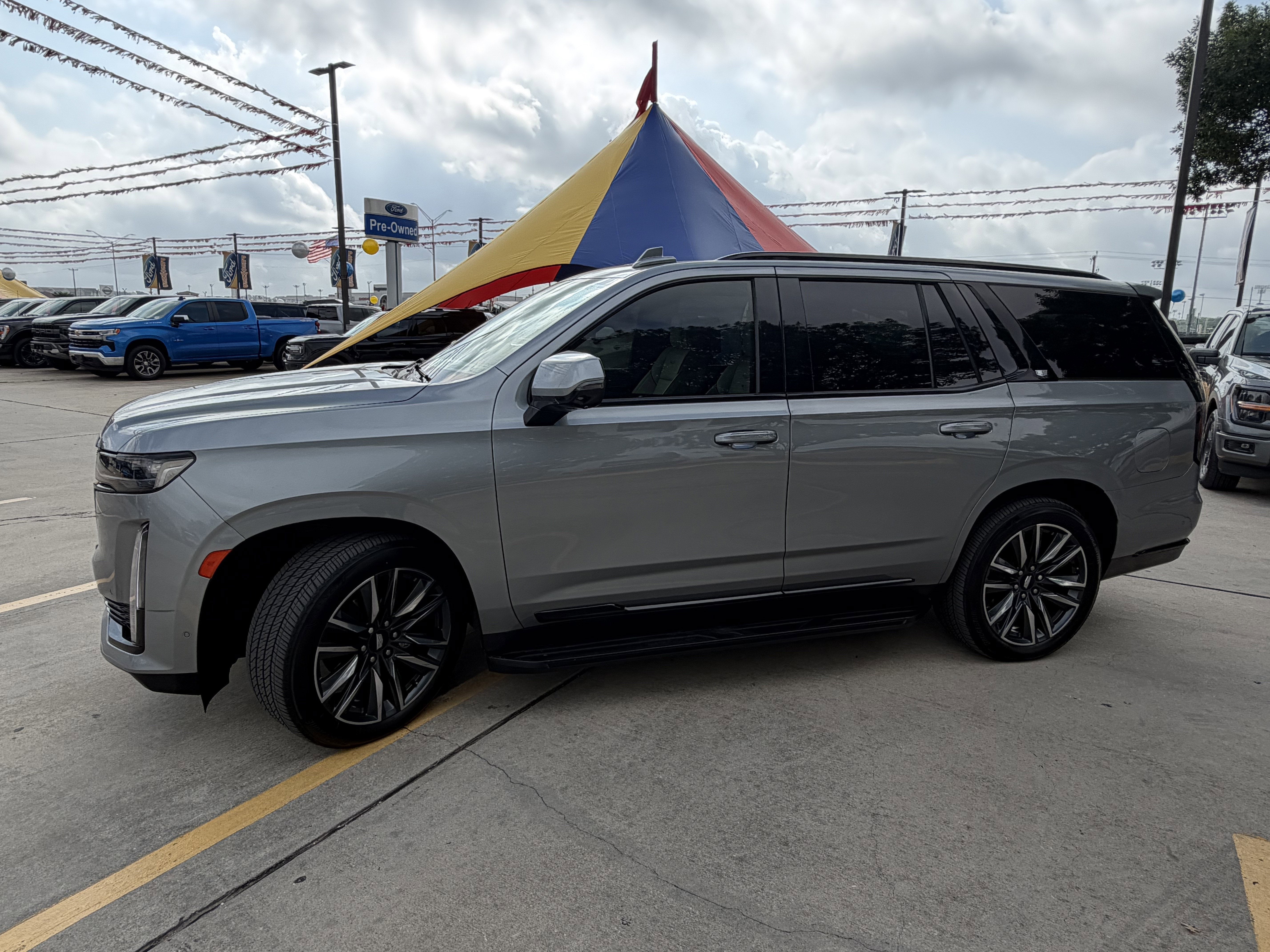 2023 Cadillac Escalade 4WD Sport