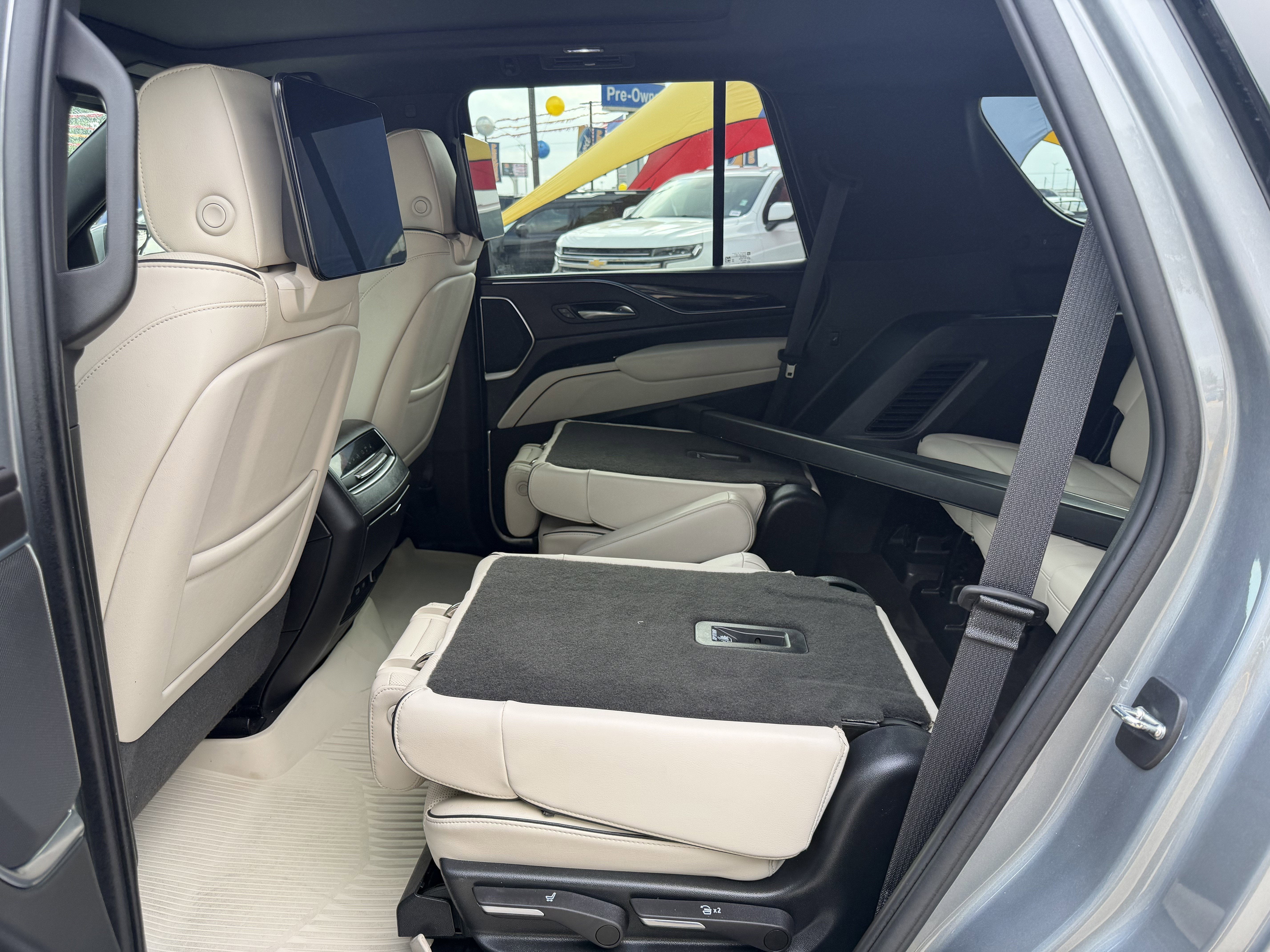 2023 Cadillac Escalade 4WD Sport