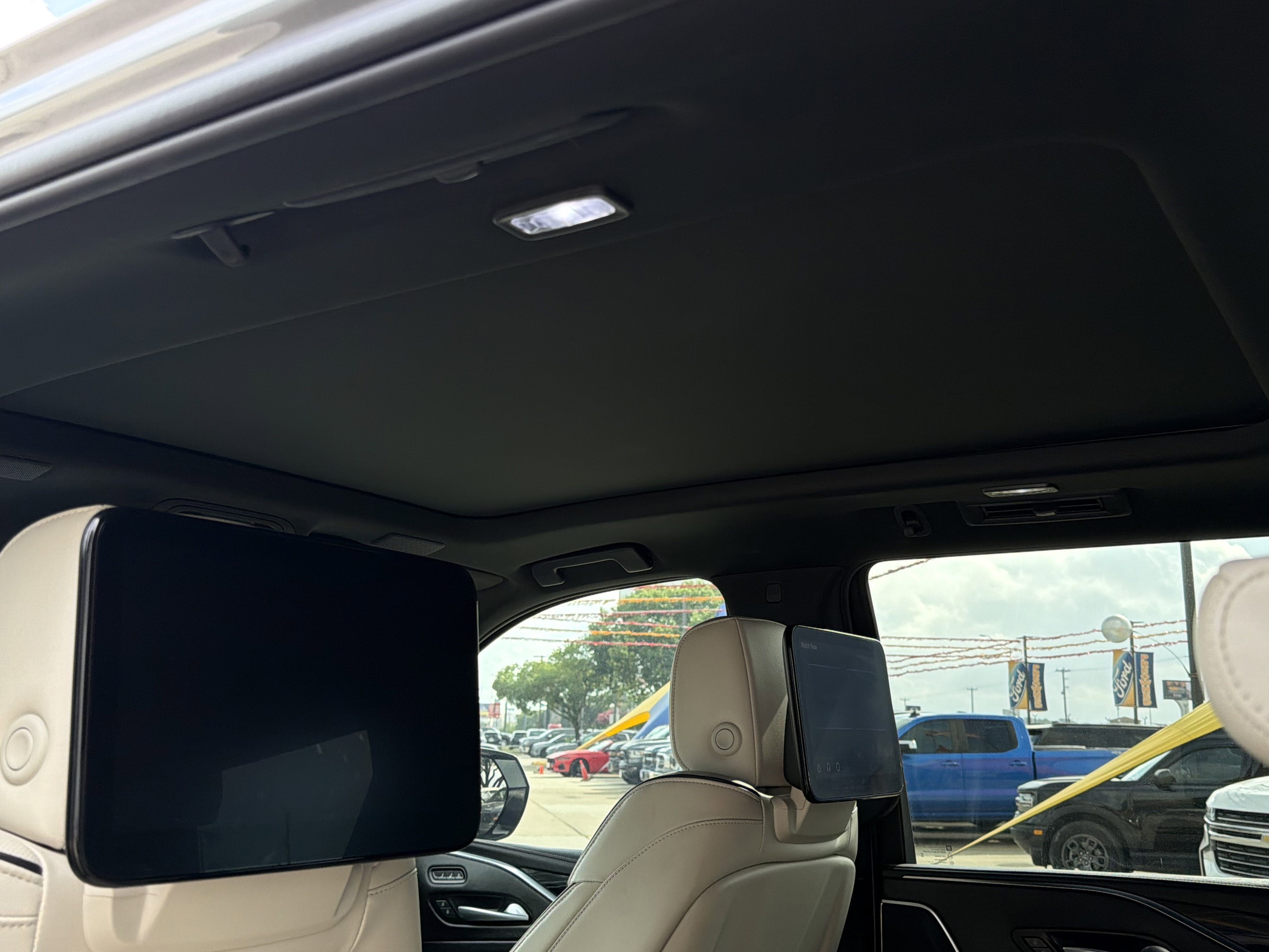 2023 Cadillac Escalade 4WD Sport