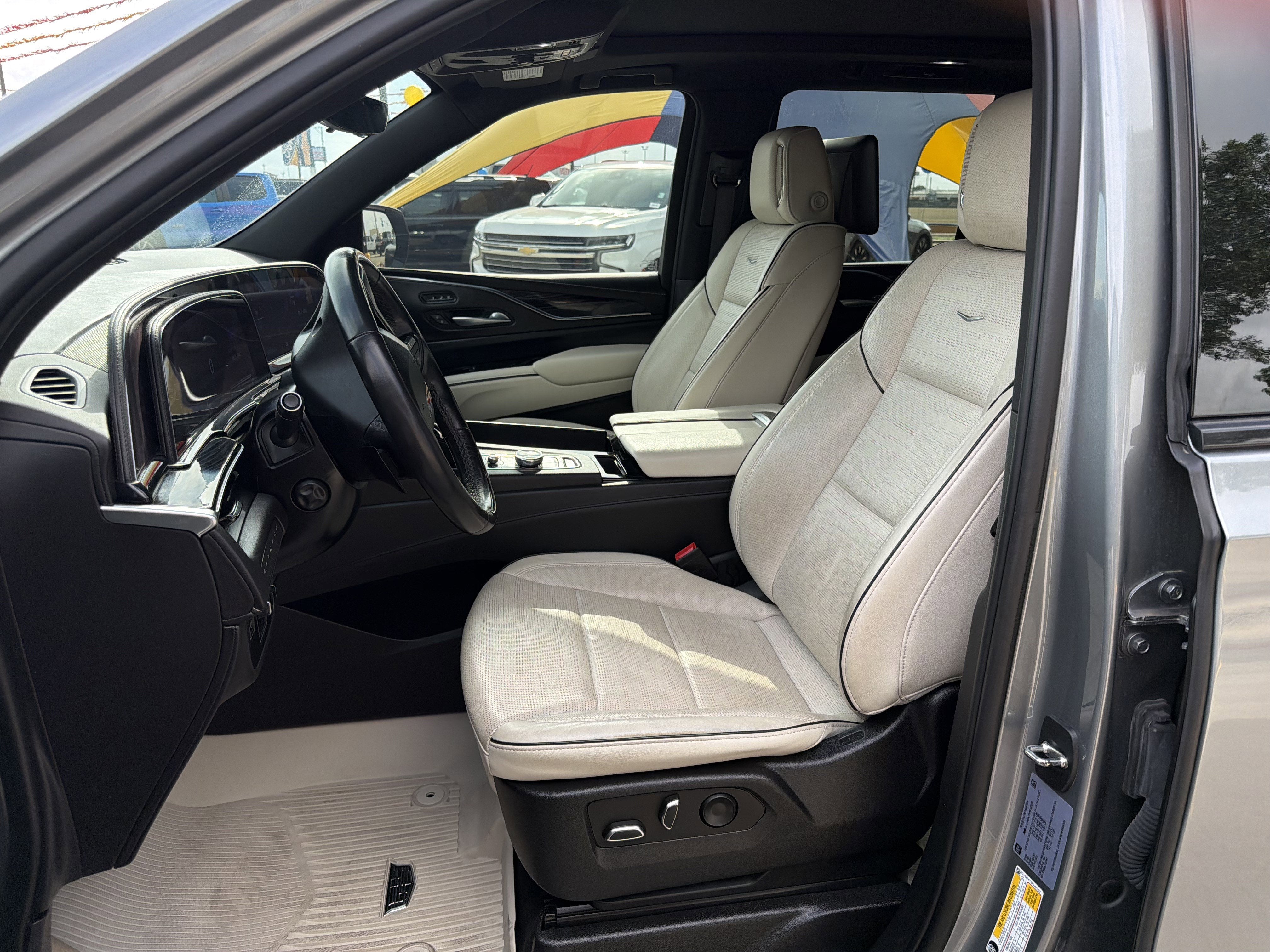 2023 Cadillac Escalade 4WD Sport