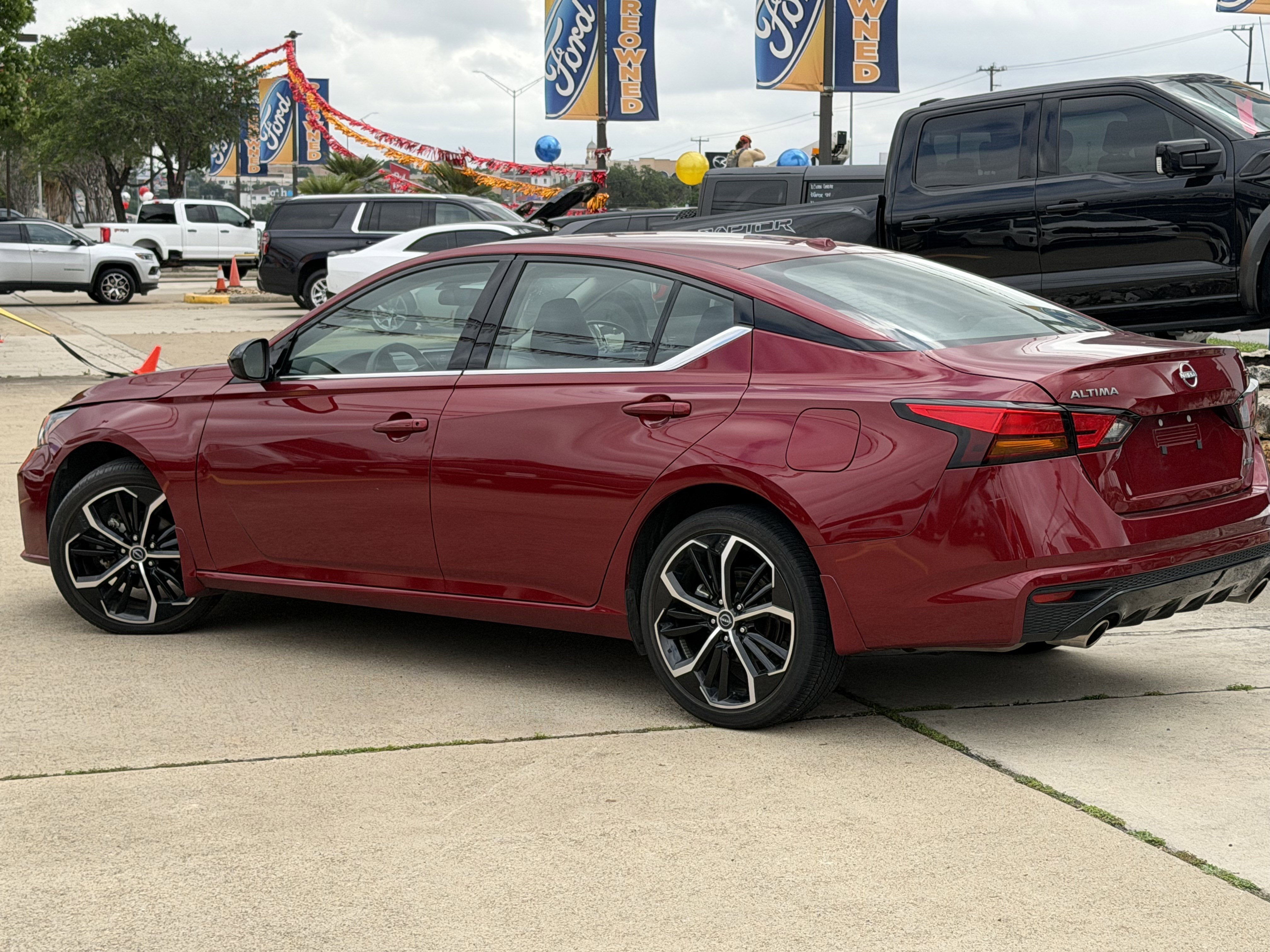 2024 Nissan Altima 2.5 SR