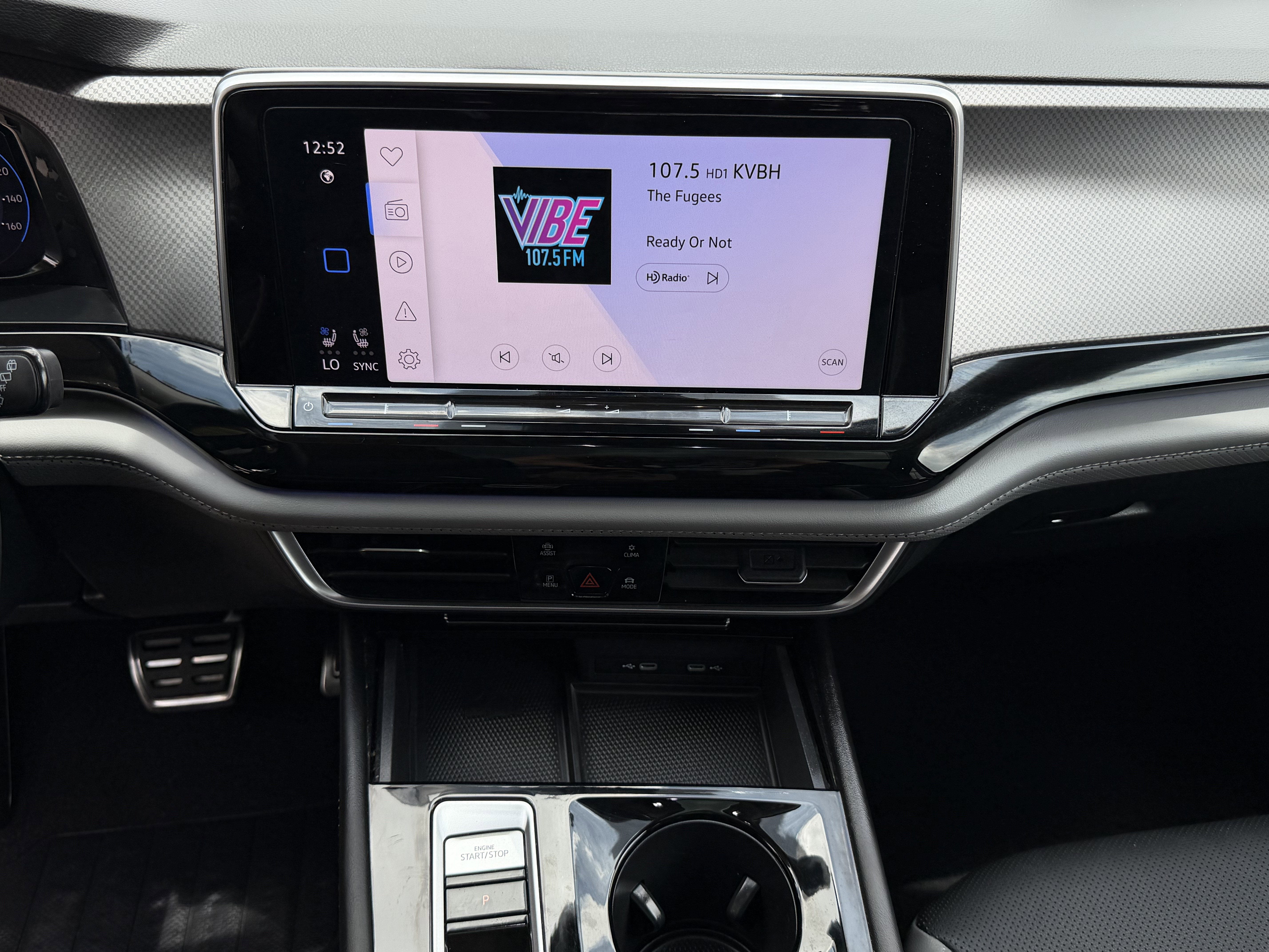 2024 Volkswagen Atlas 2.0T Peak Edition SE w/Technology
