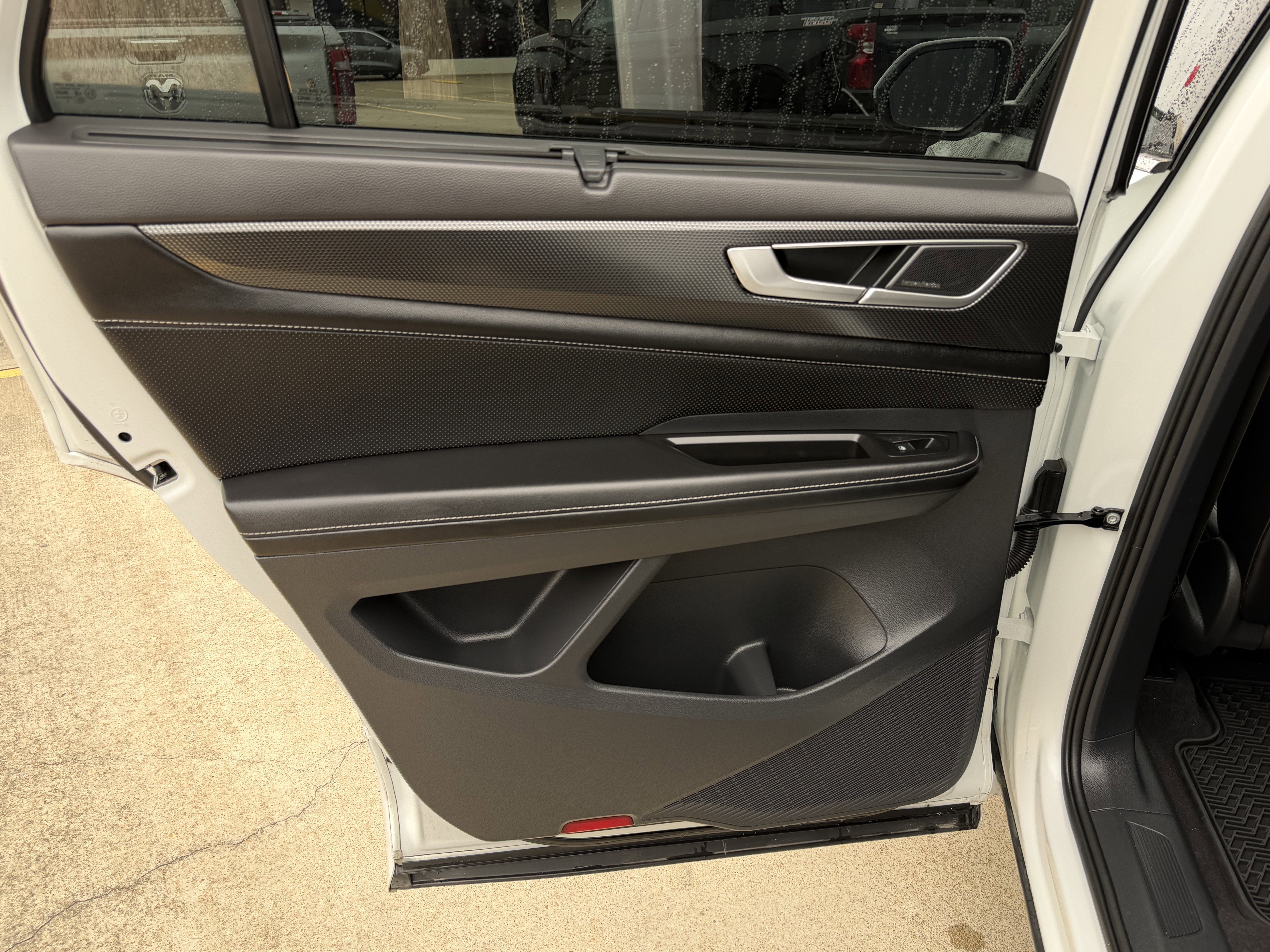 2024 Volkswagen Atlas Cross Sport 2.0T SEL Premium R-Line