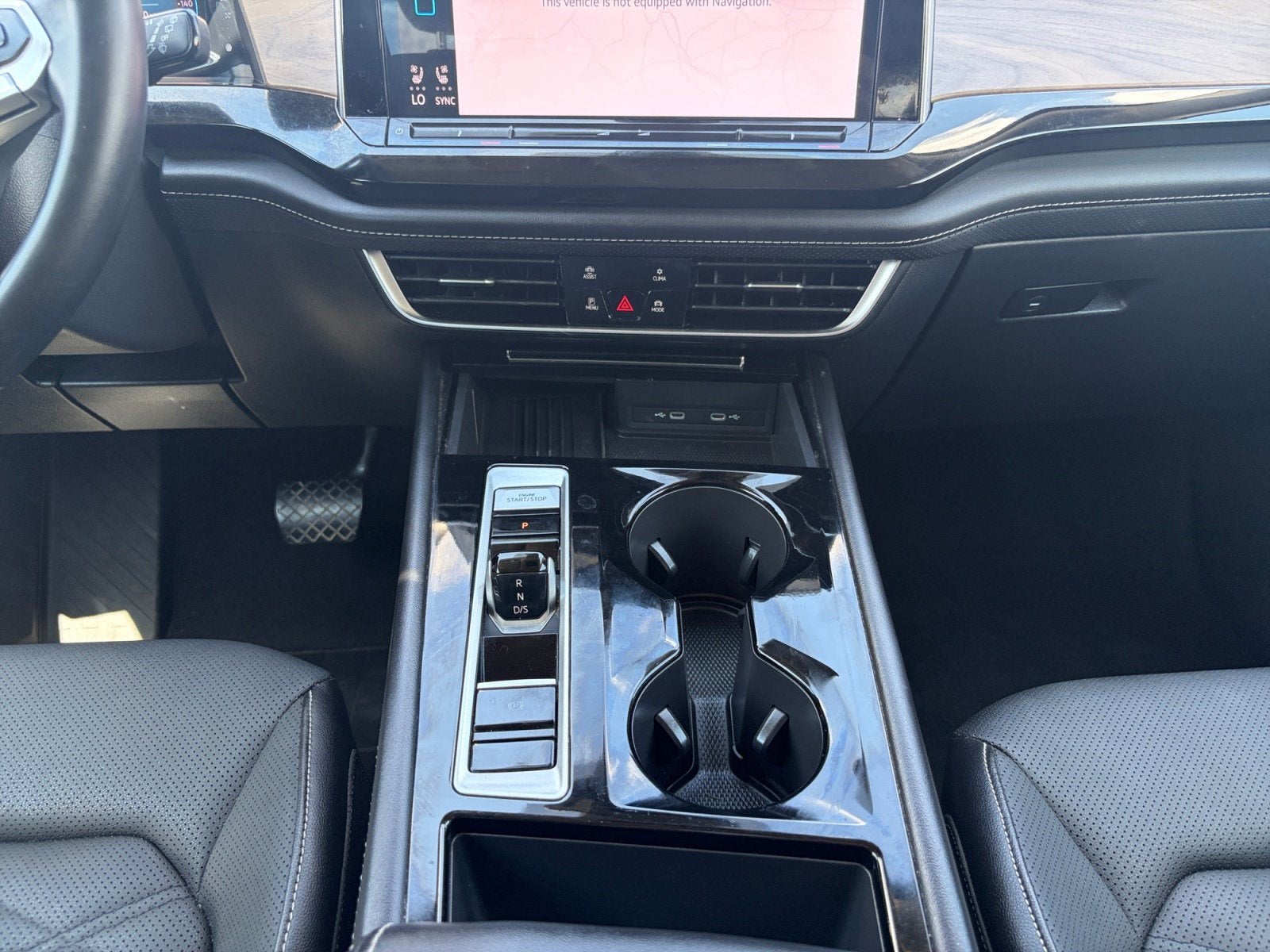 2025 Volkswagen Atlas 2.0T SE