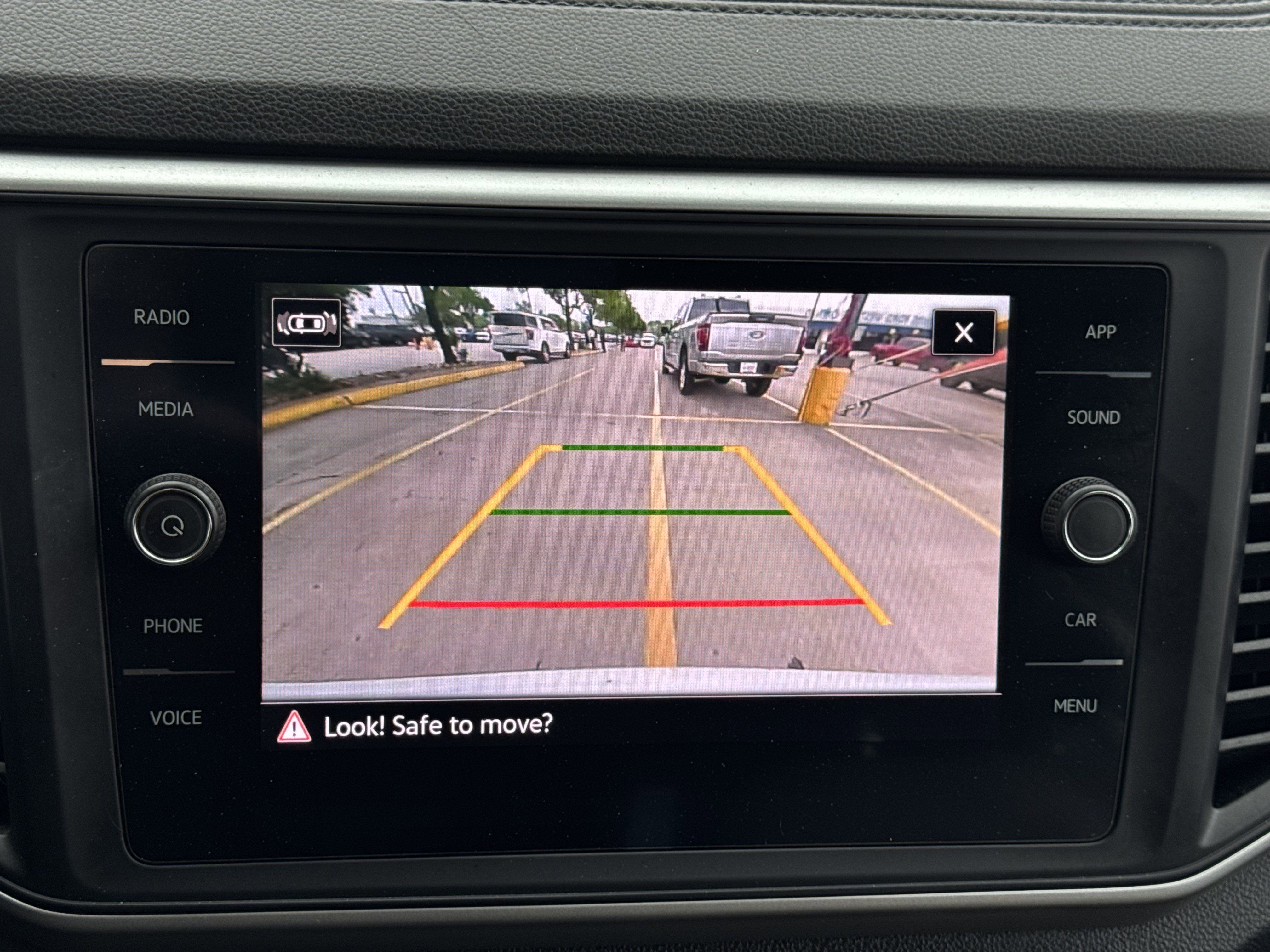 2021 Volkswagen Atlas Cross Sport 2.0T SE w/ Technology