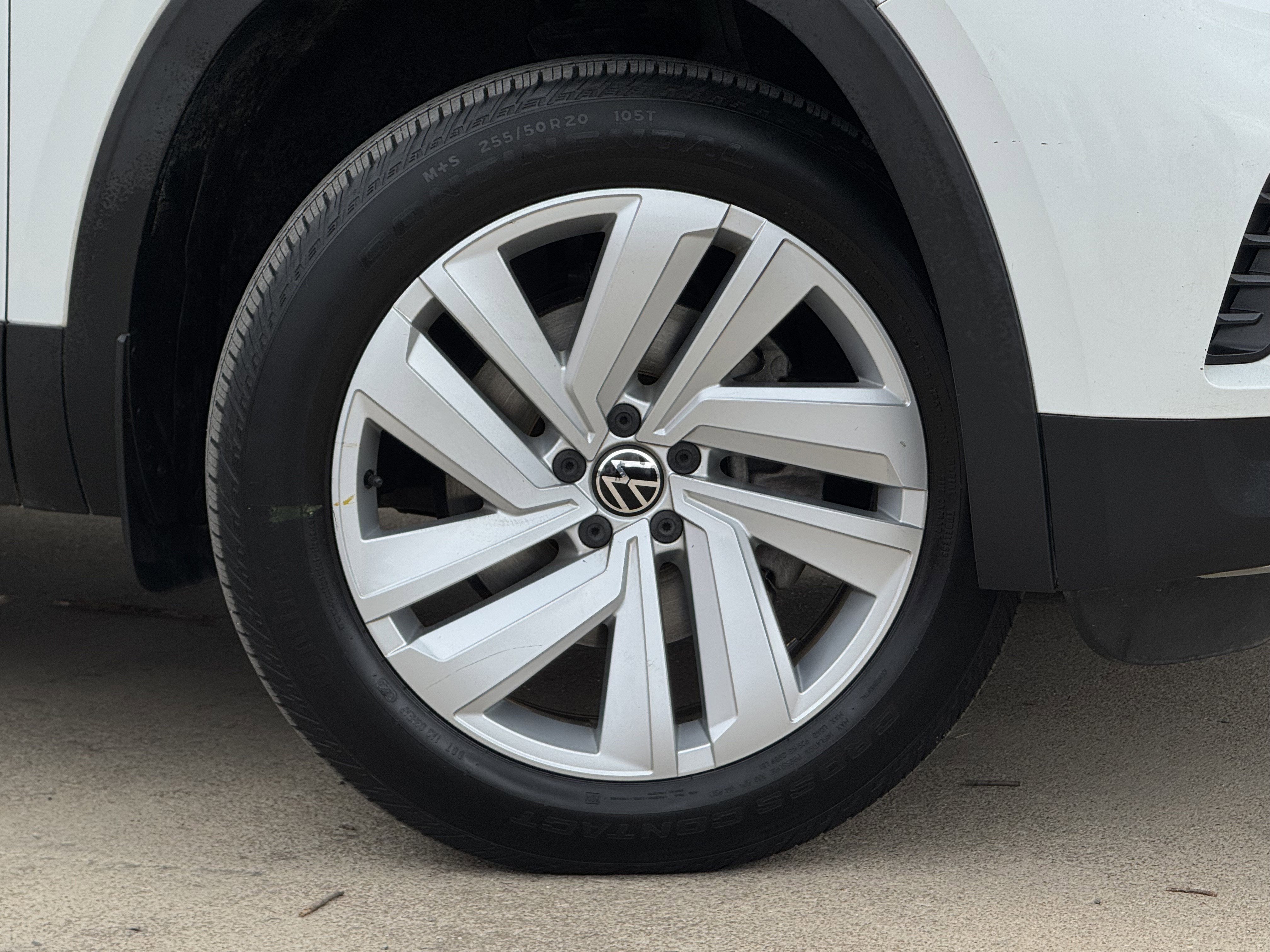 2021 Volkswagen Atlas Cross Sport 2.0T SE w/ Technology