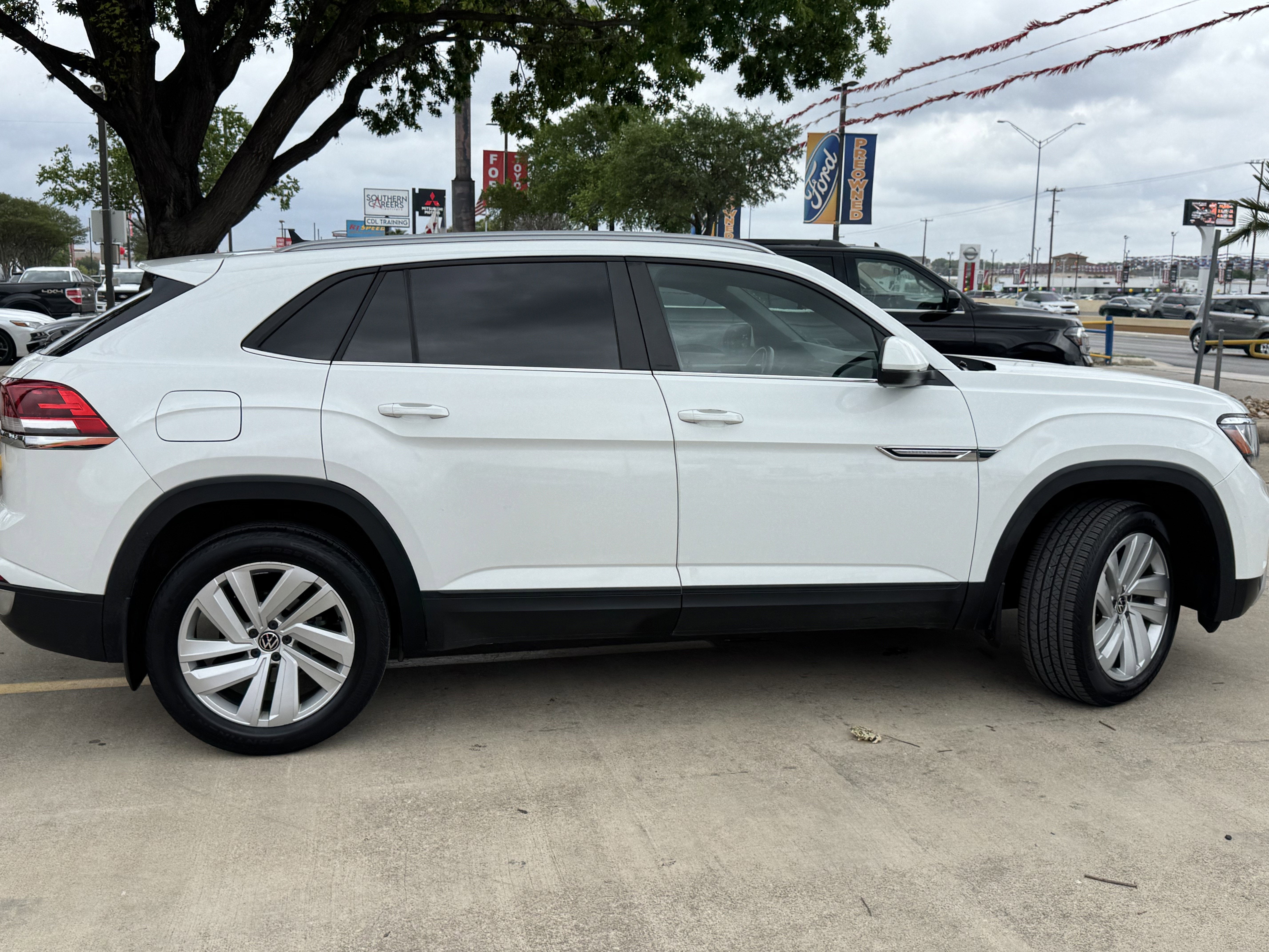 2021 Volkswagen Atlas Cross Sport 2.0T SE w/ Technology