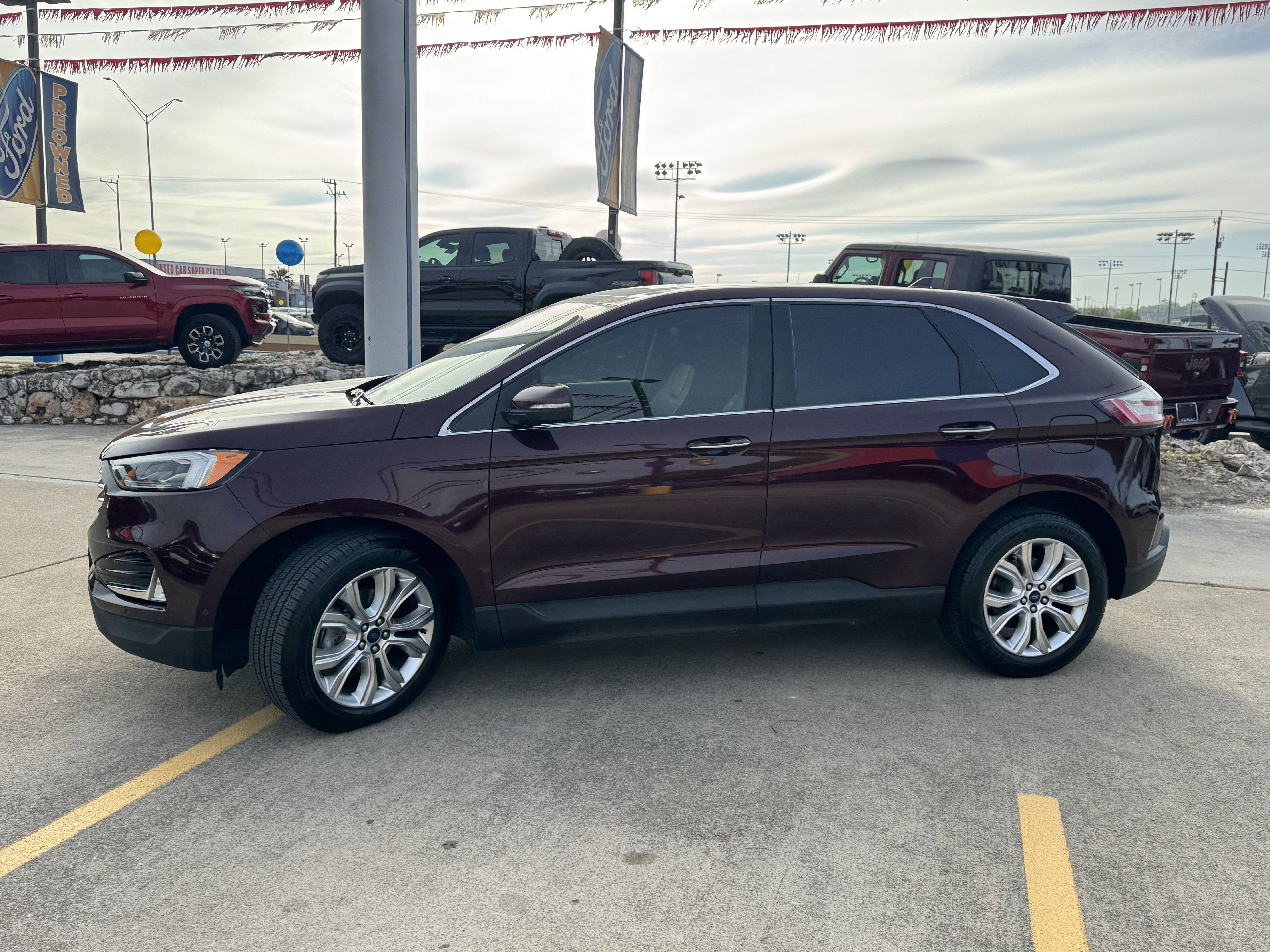 2020 Ford Edge Titanium
