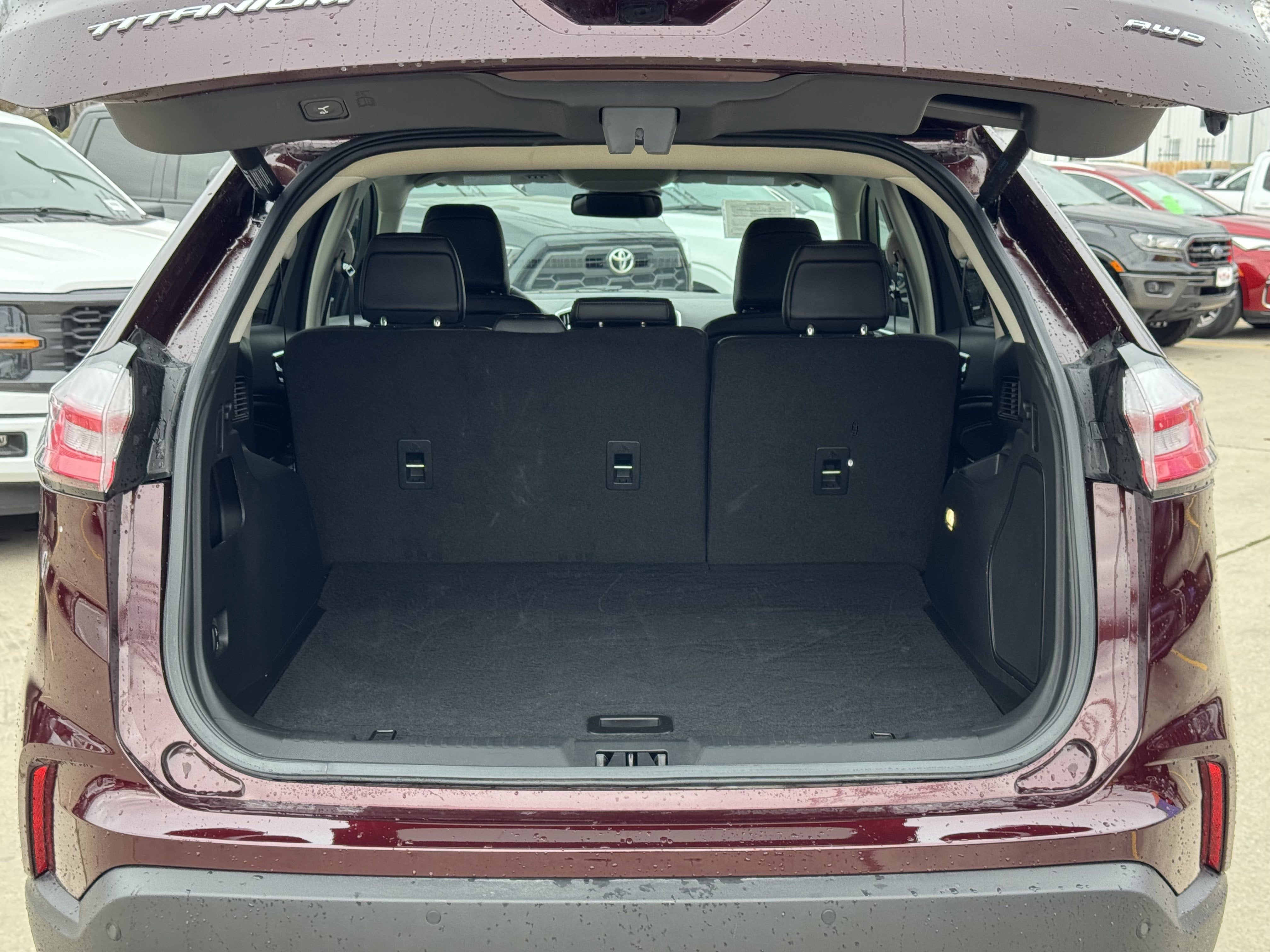 2022 Ford Edge Titanium