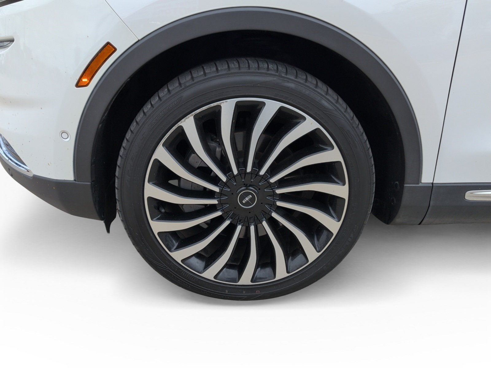2022 Lincoln Nautilus Black Label