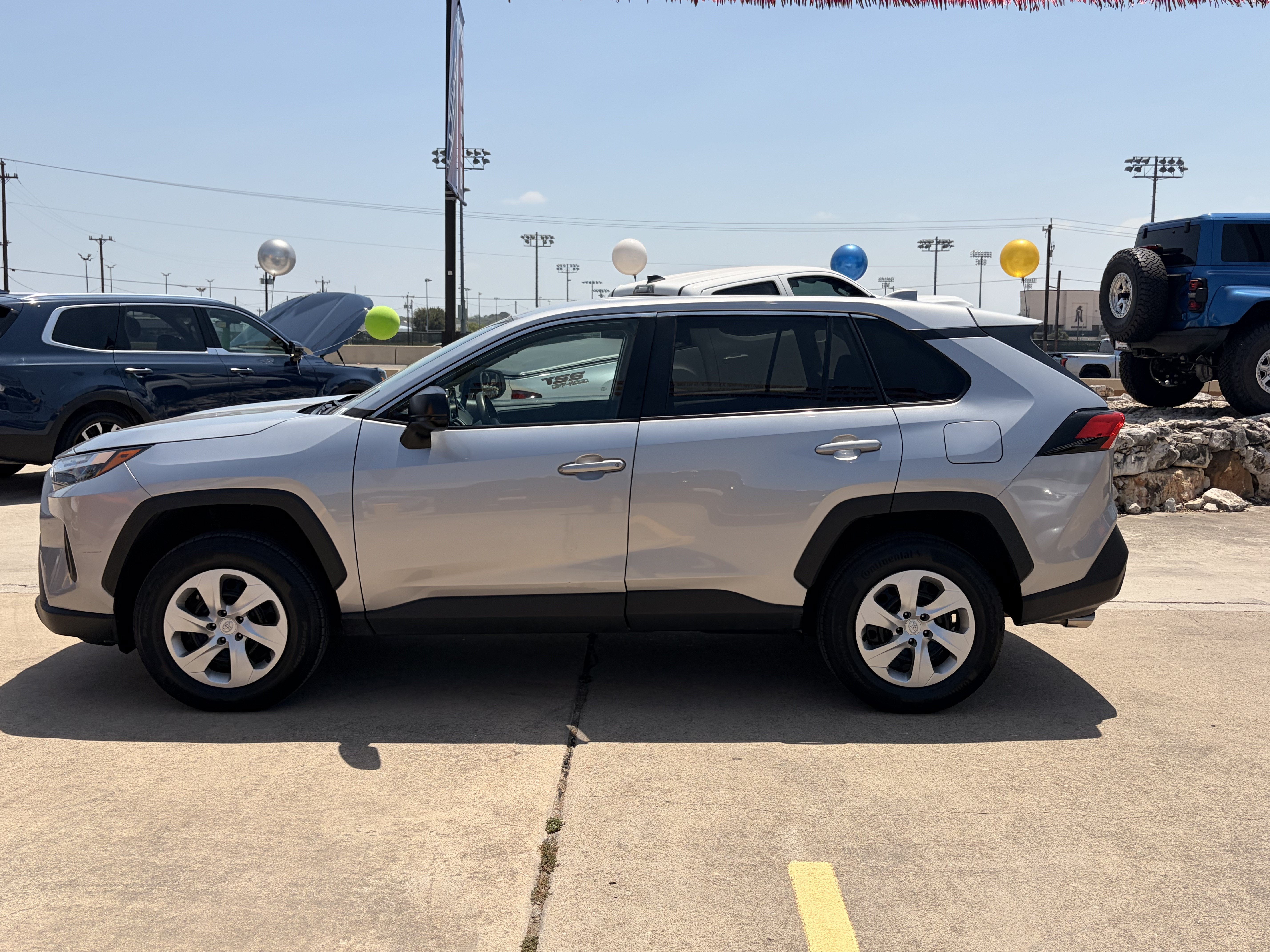 2025 Toyota RAV4 LE