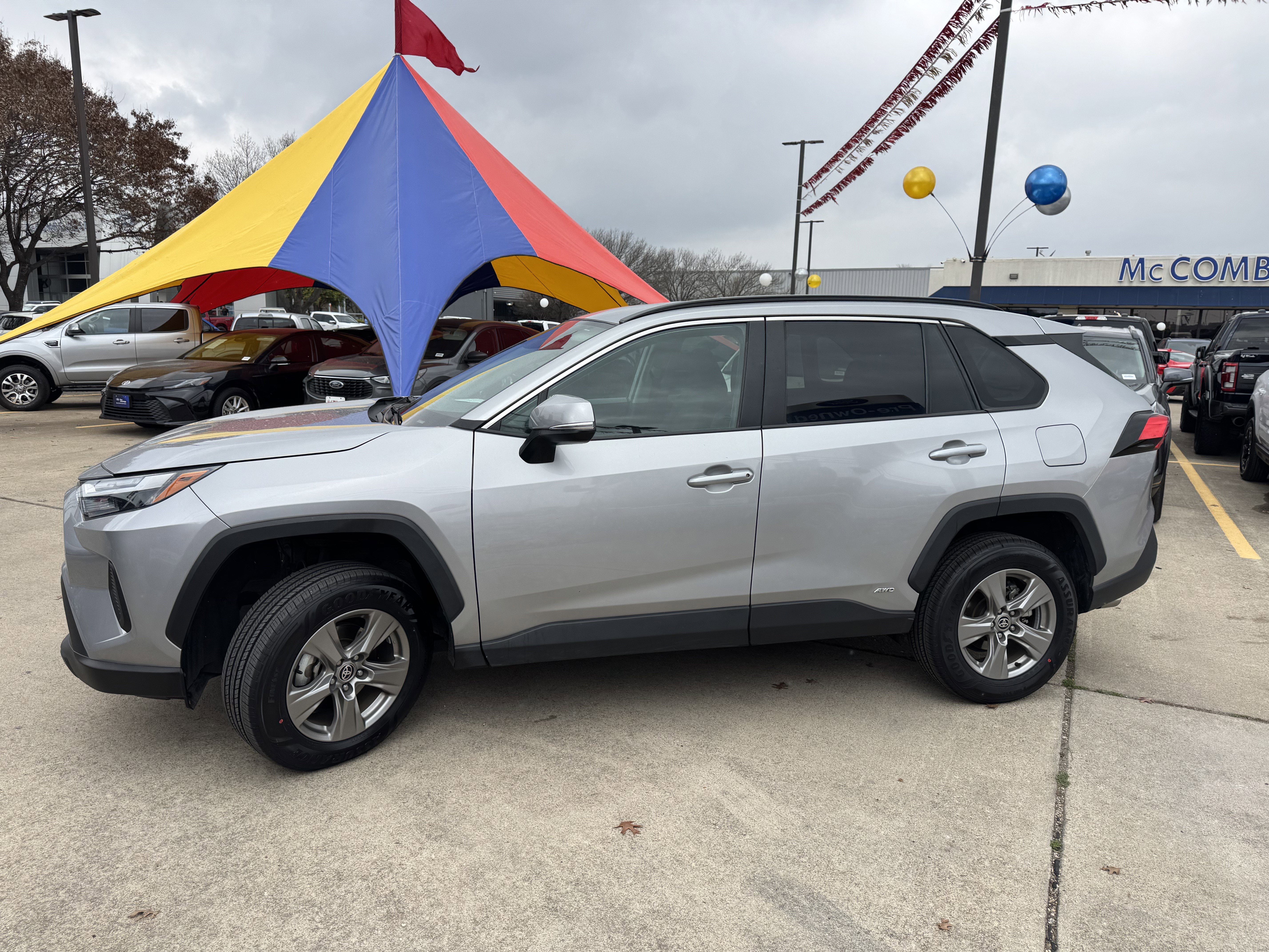 2024 Toyota RAV4 Hybrid XLE