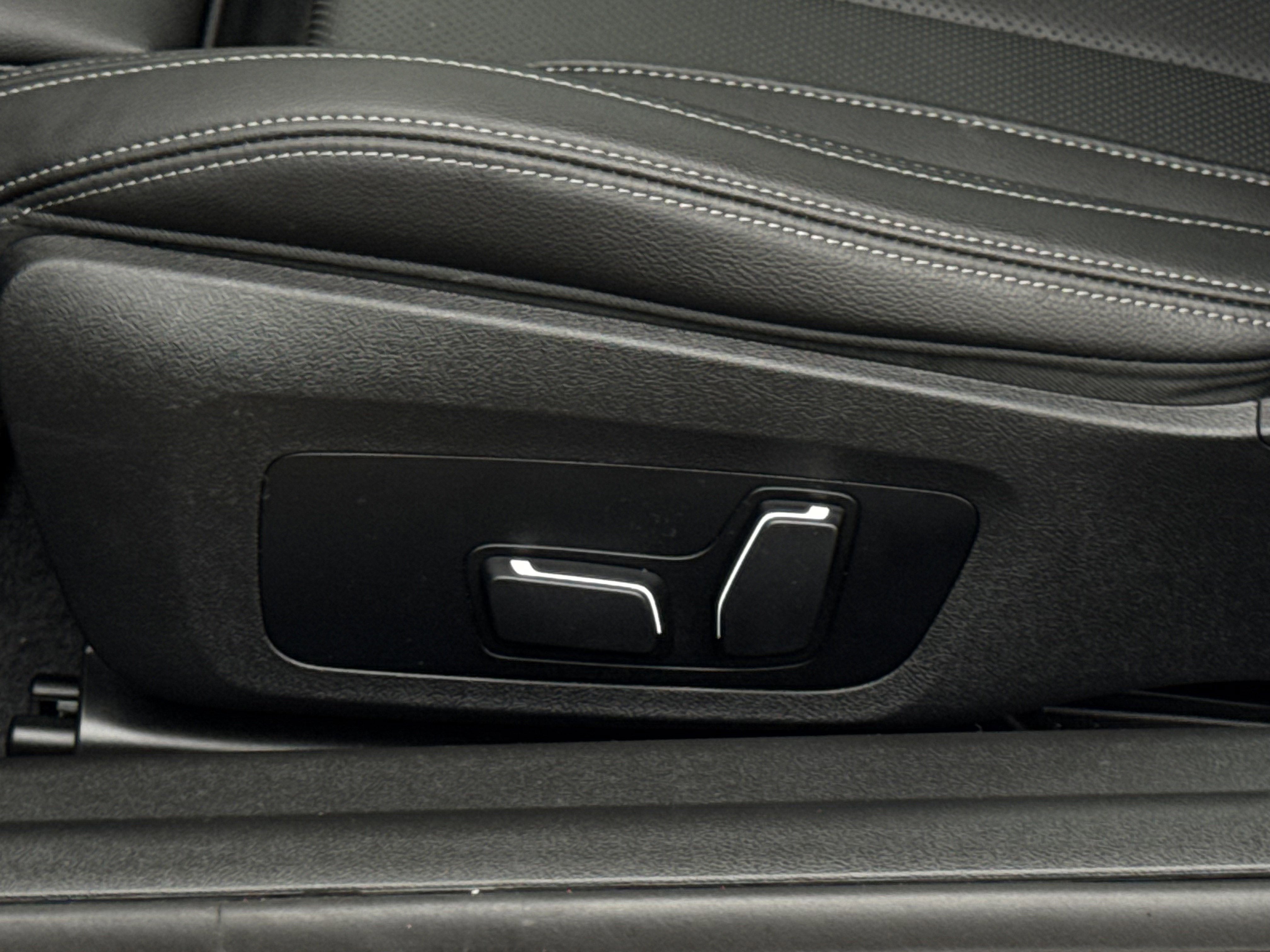 2024 BMW 2 Series 230i xDrive