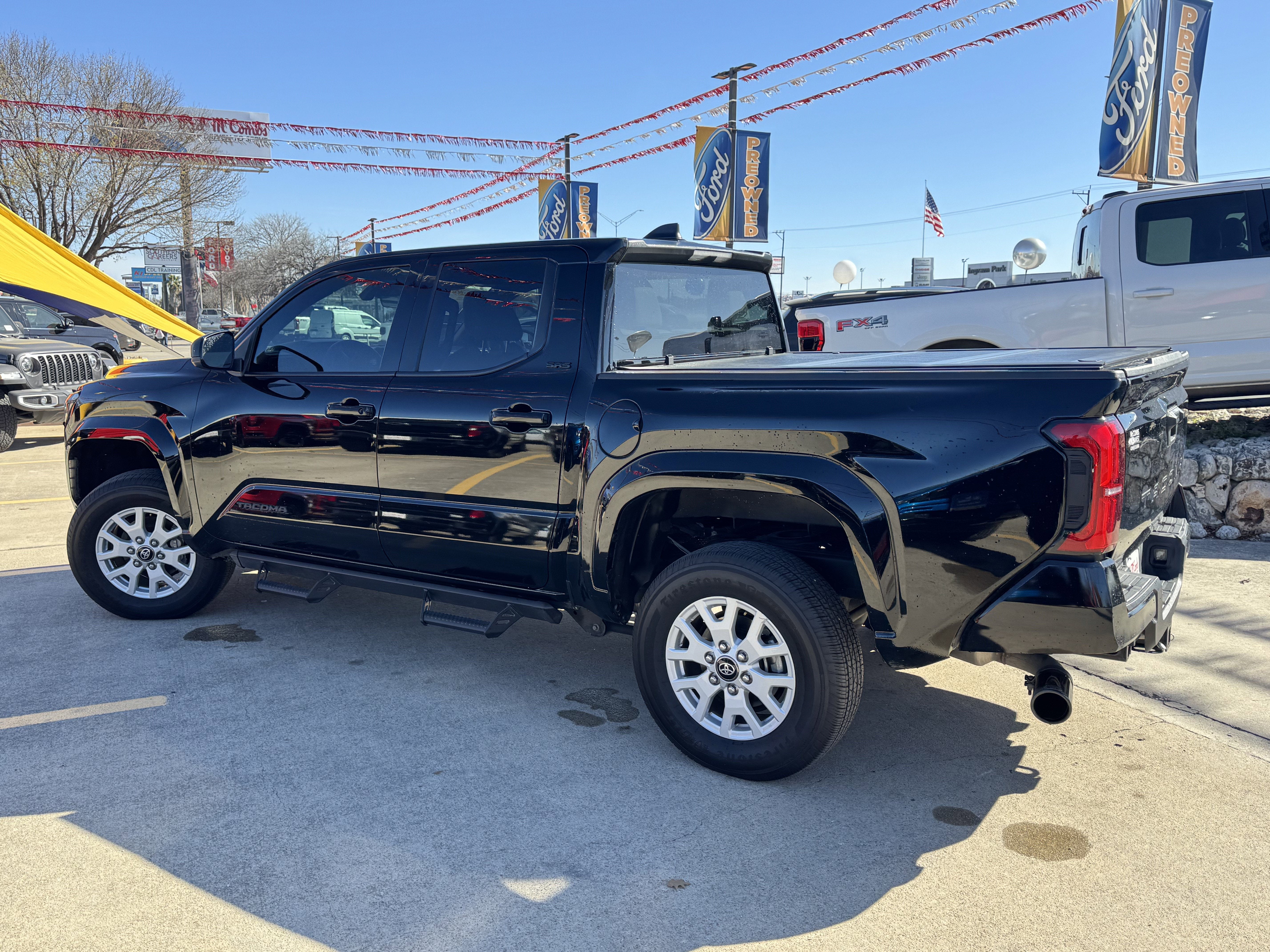 2025 Toyota Tacoma SR5