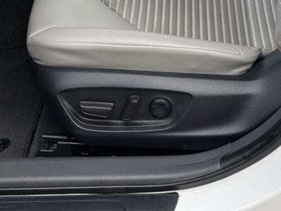 2024 Toyota Camry Hybrid SE