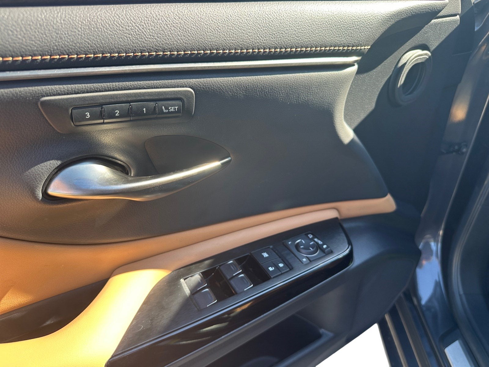 2023 Lexus ES 350 Base