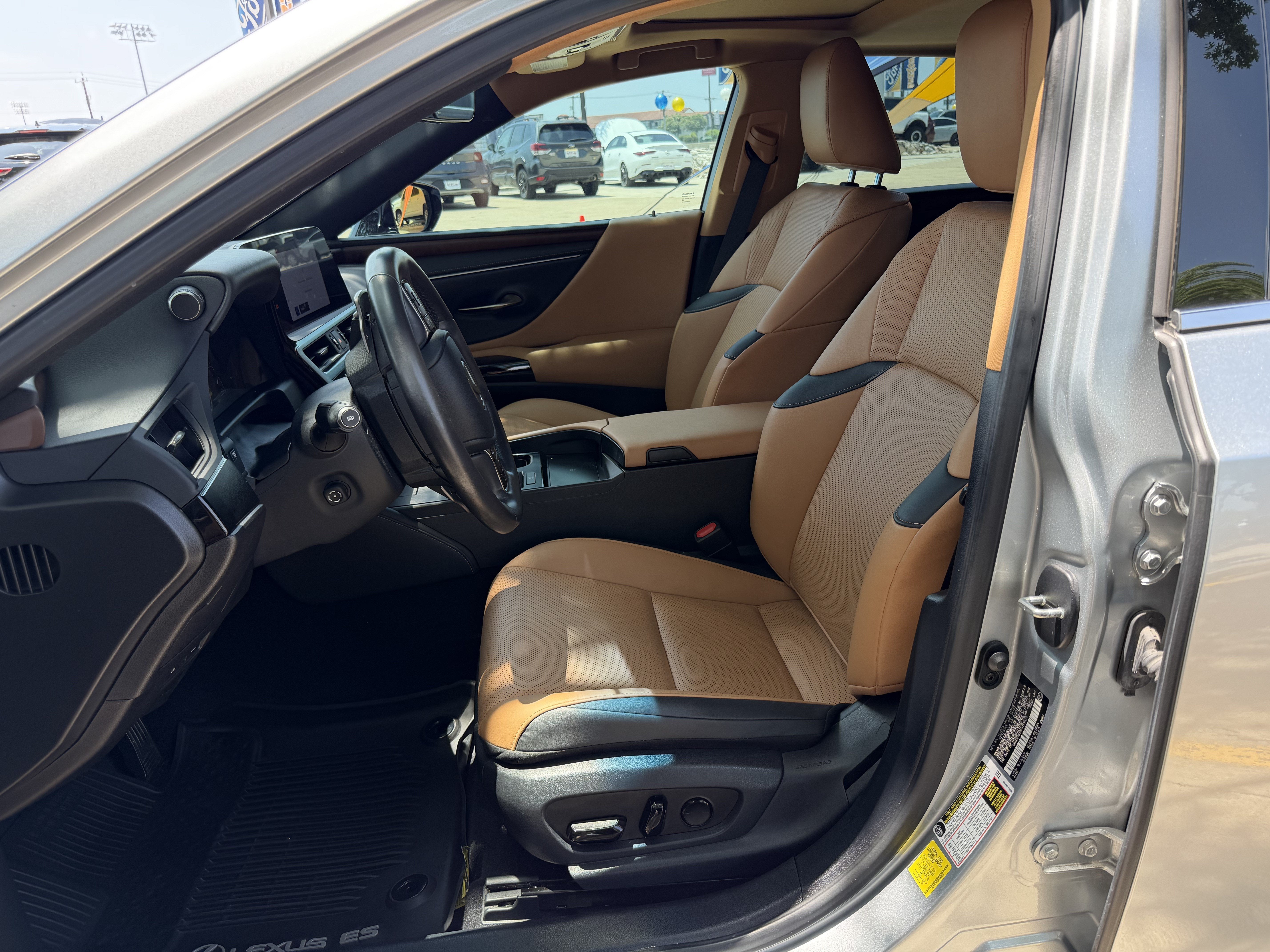 2023 Lexus ES 350 Base