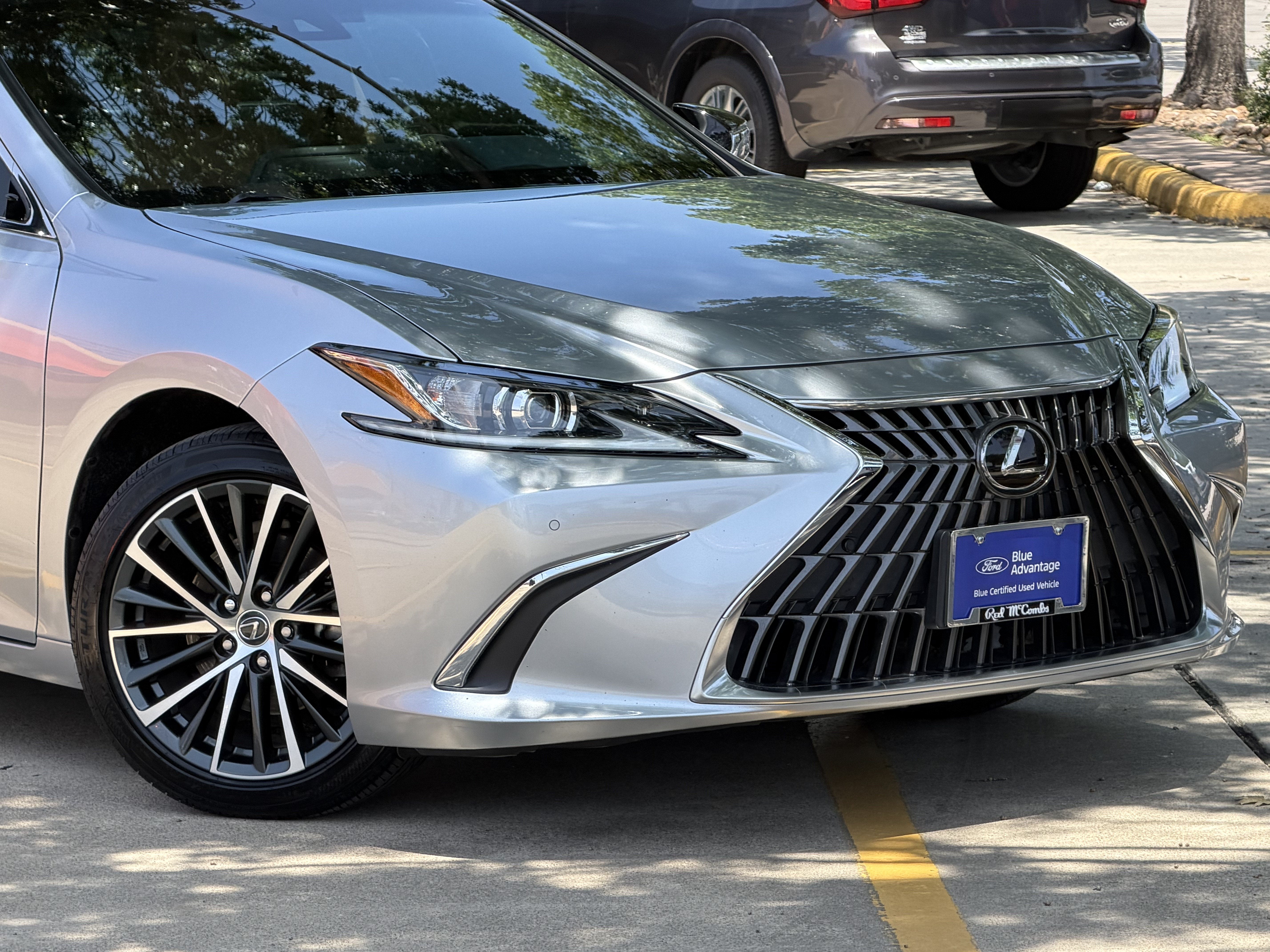 2023 Lexus ES 350 Base