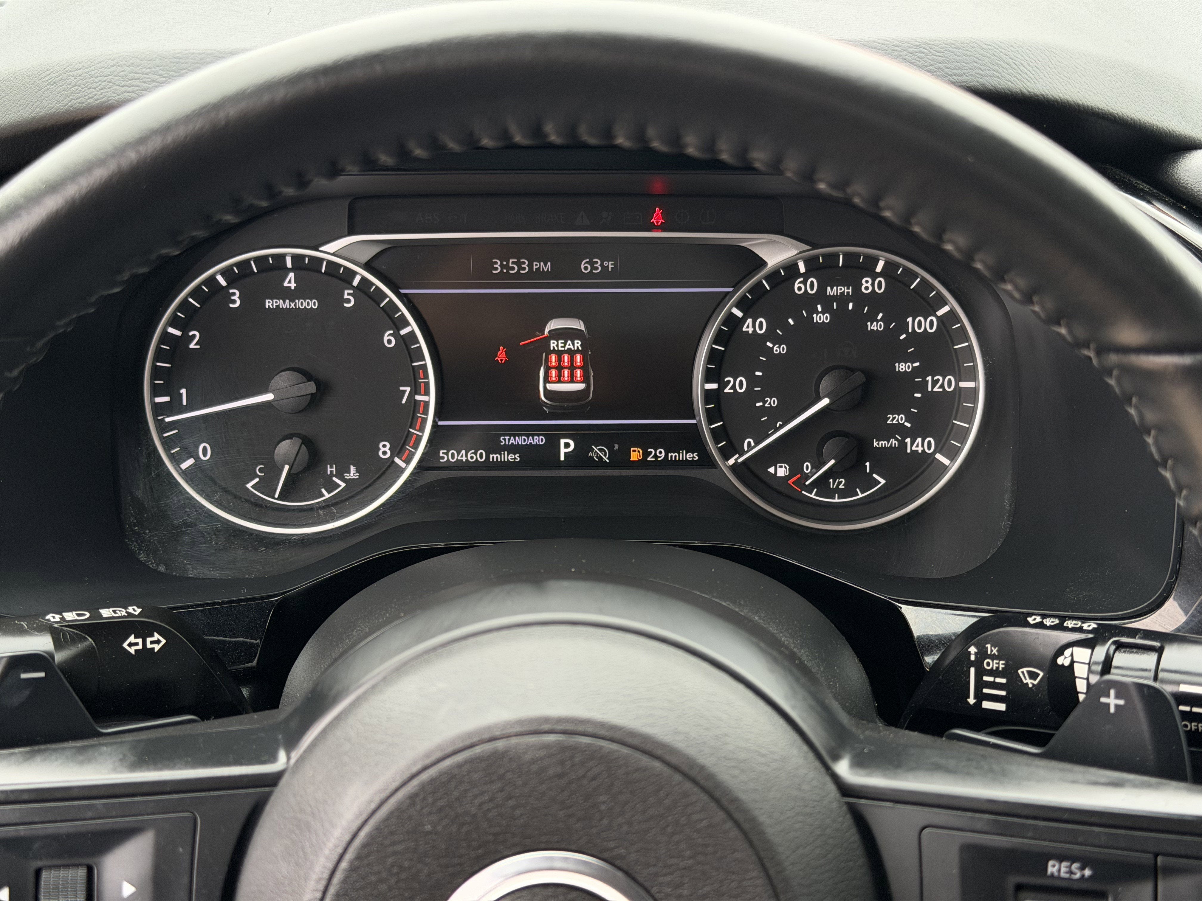 2024 Nissan Pathfinder SV