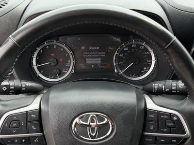 2025 Toyota Highlander LE