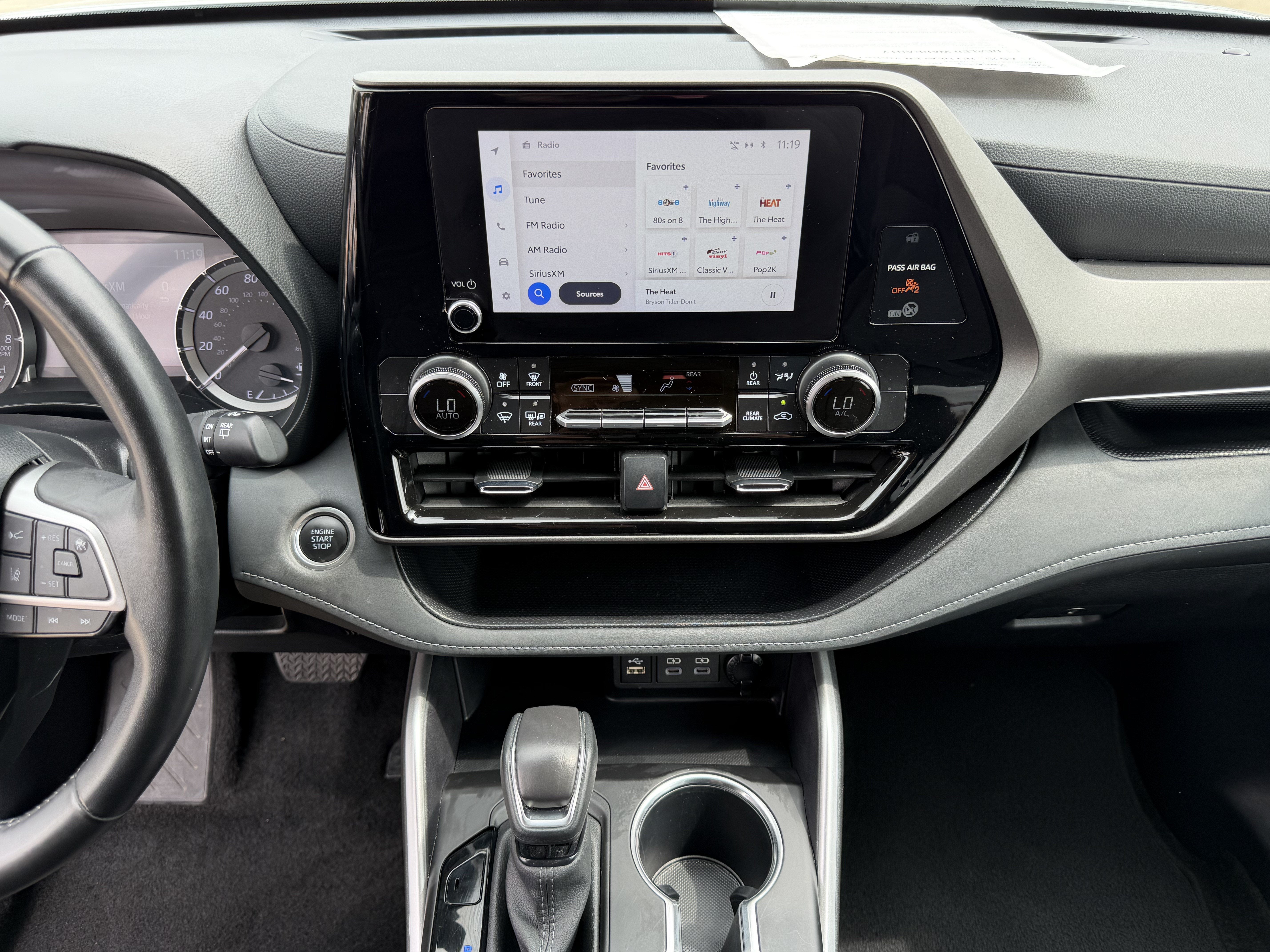 2025 Toyota Highlander LE