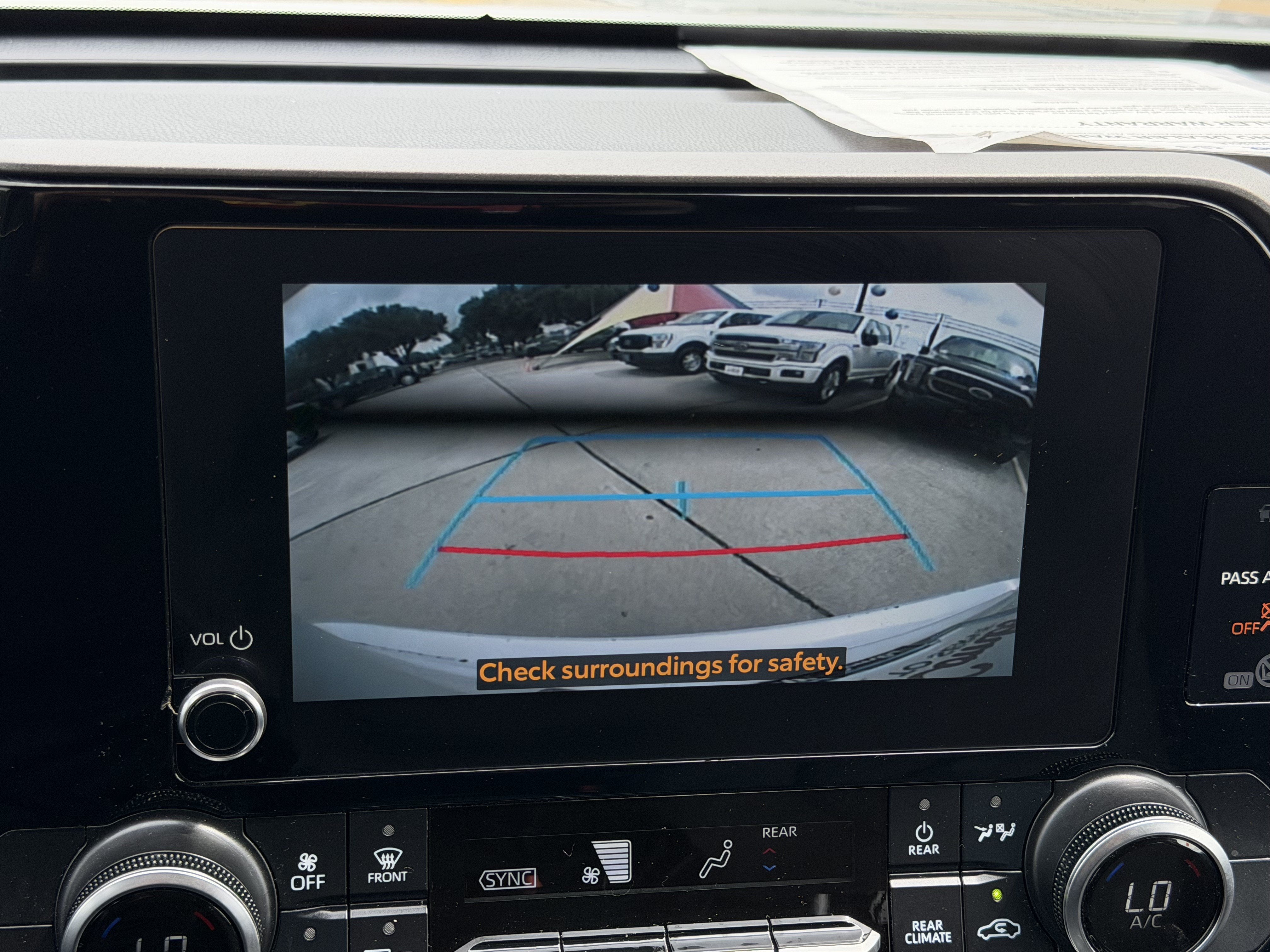 2025 Toyota Highlander LE