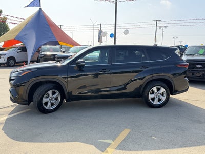 2025 Toyota Highlander LE