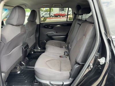 2024 Toyota Highlander LE