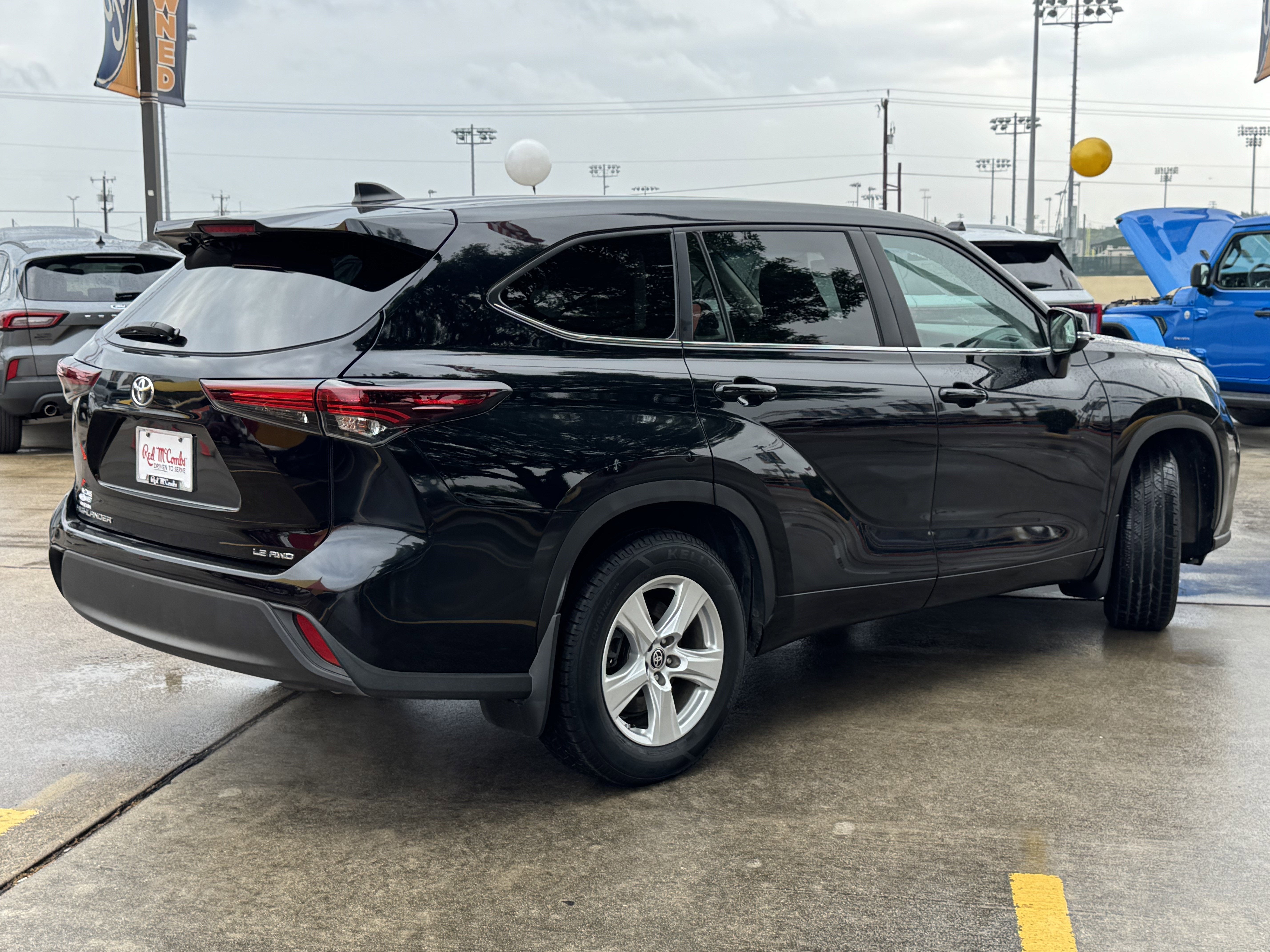 2024 Toyota Highlander LE