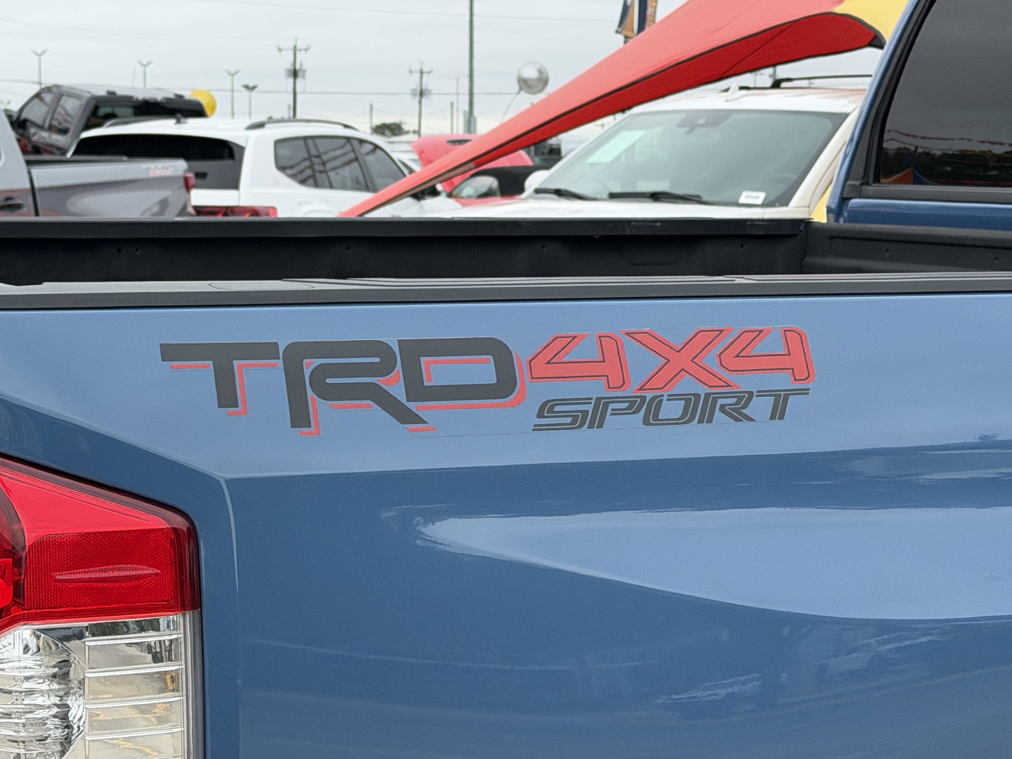 2019 Toyota Tundra SR5 5.7L V8