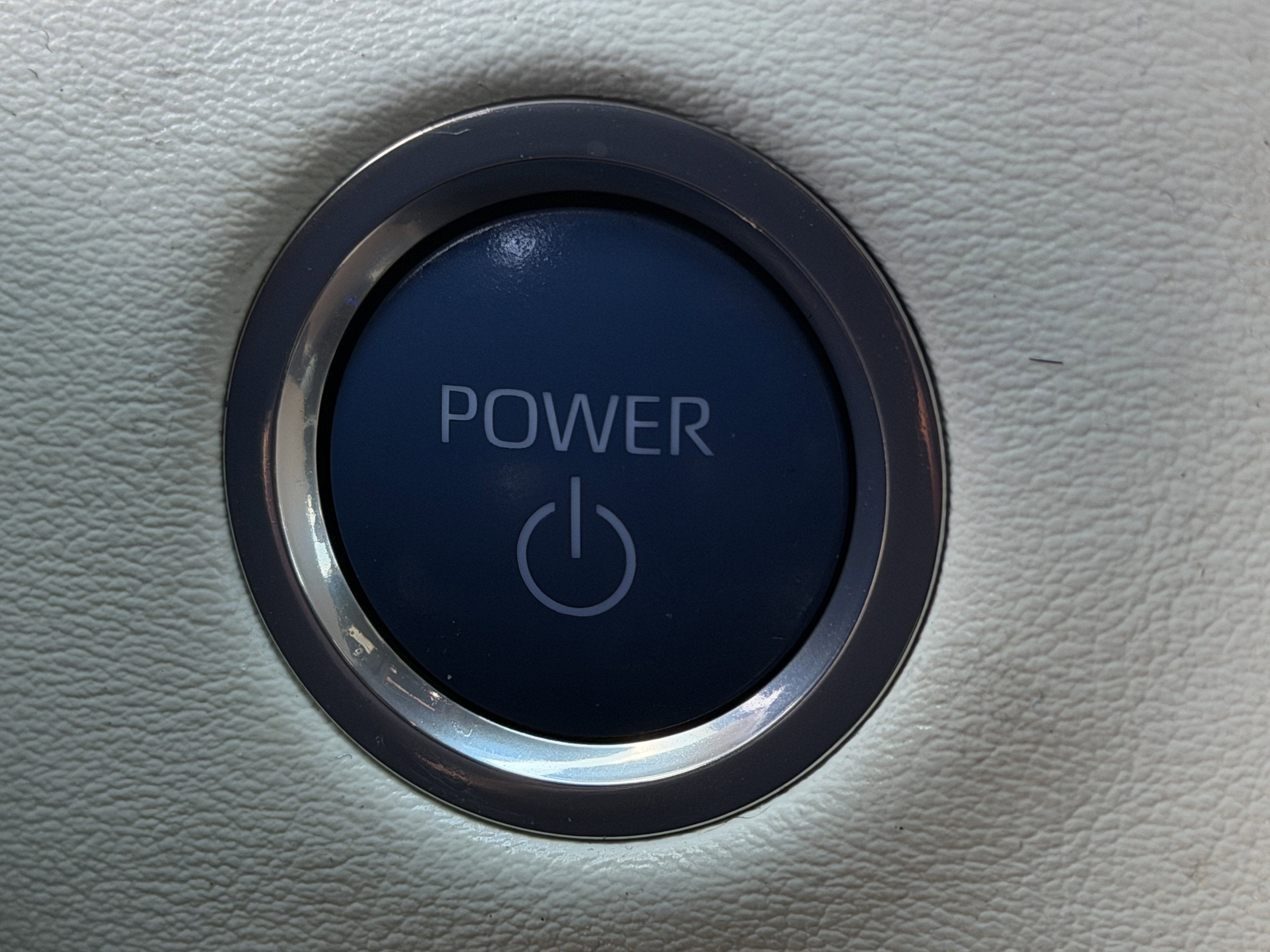 2024 Toyota Tundra Hybrid Platinum