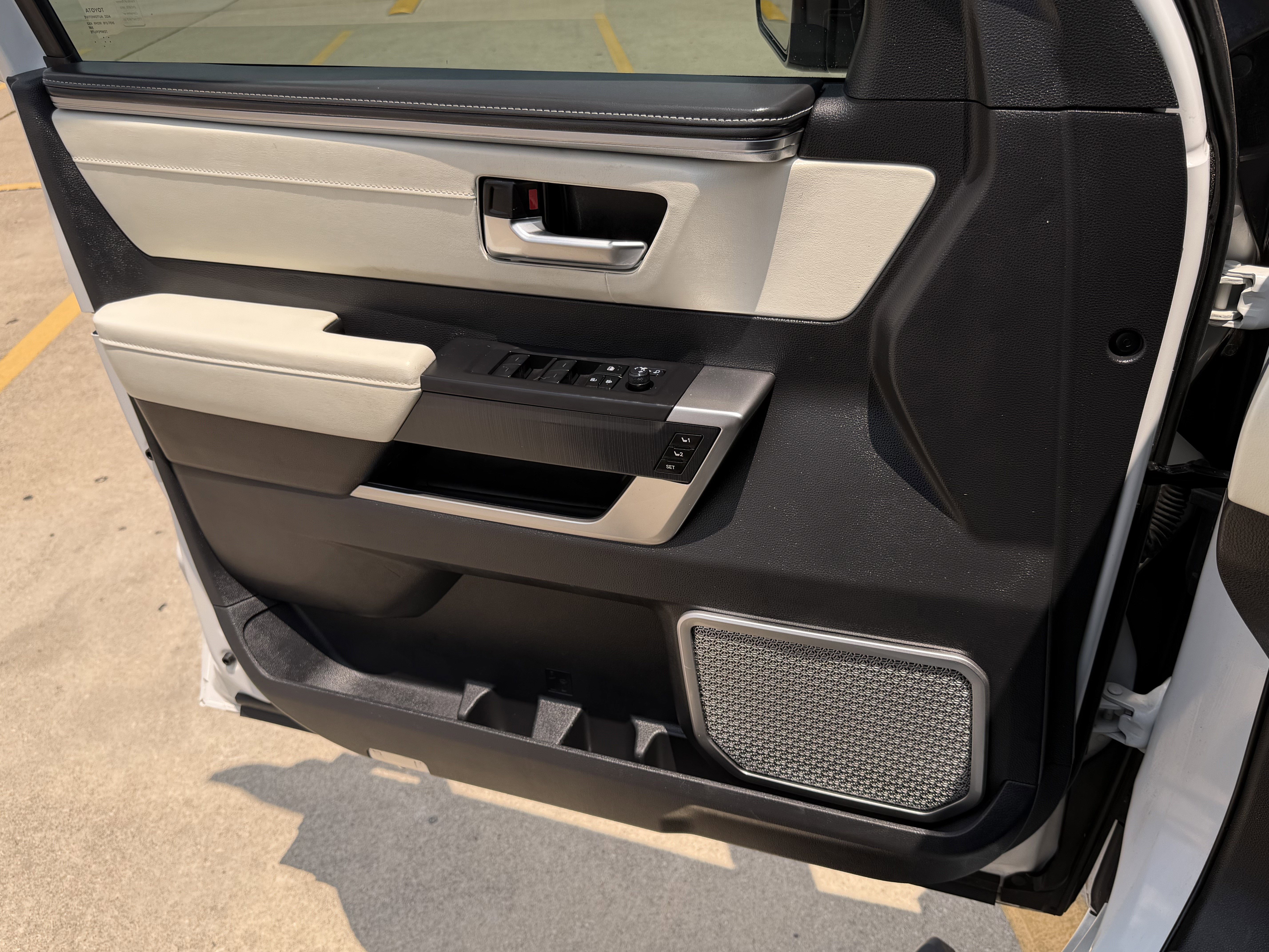 2024 Toyota Tundra Hybrid Platinum